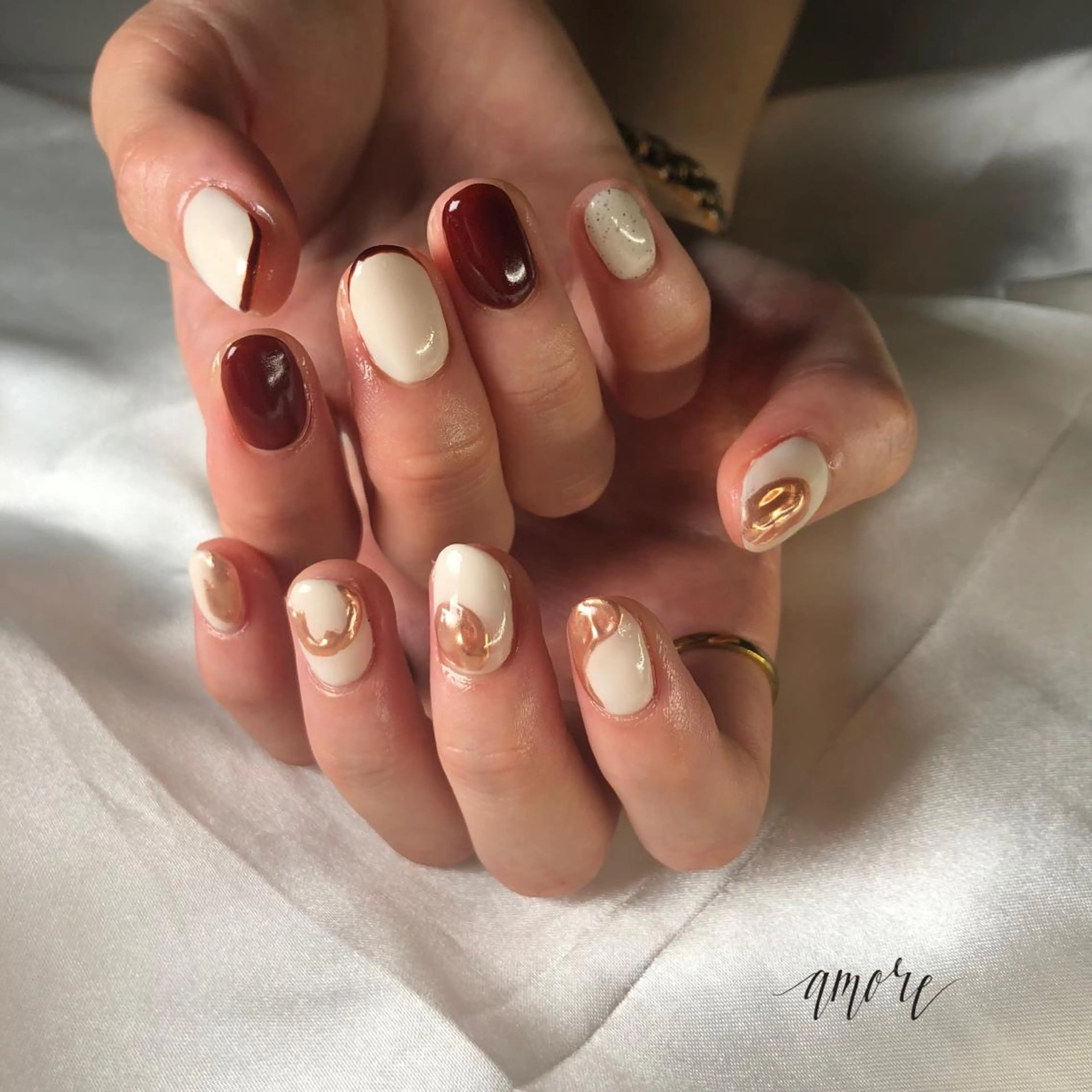 ネイル ジェルネイル 氷ネイル・うるうるネイル マグネットネイル ミラーネイル ニュアンスネイル You kyehwaのネイルデザイン