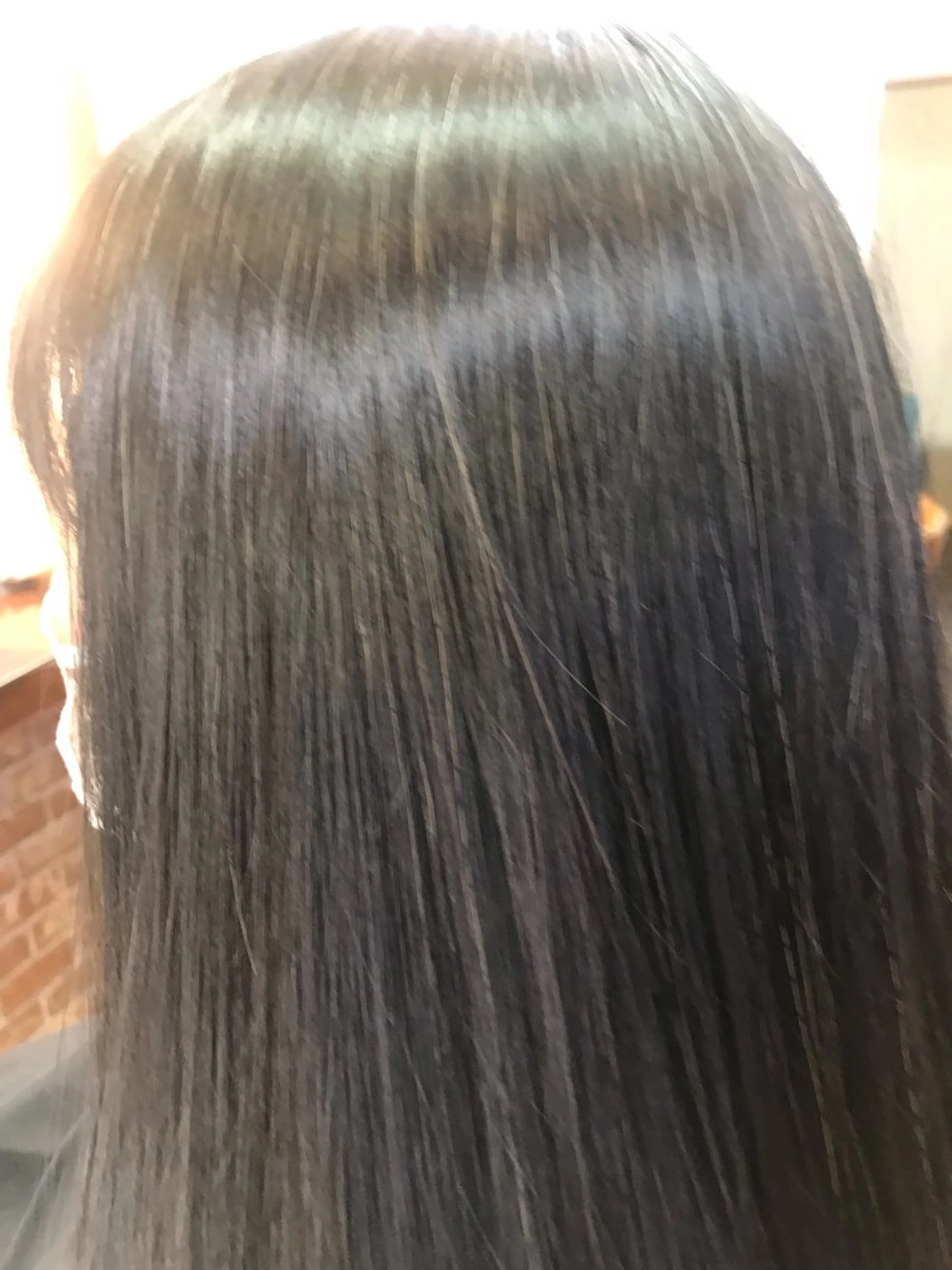 セミロング パーマ 桧山 真のヘアスタイル