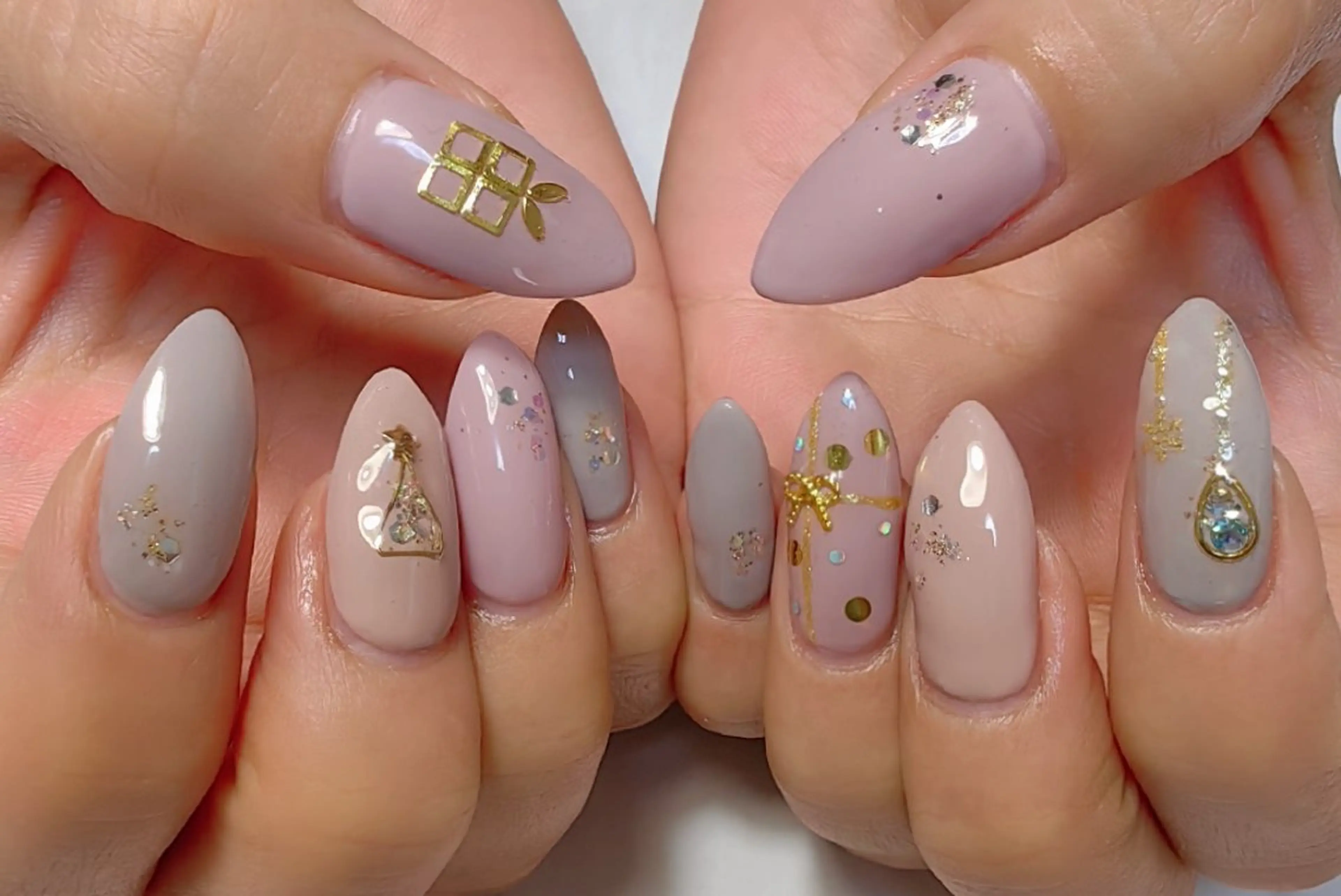 ネイル 冬ネイル クリスマス ハンドネイル reve あやののネイルデザイン