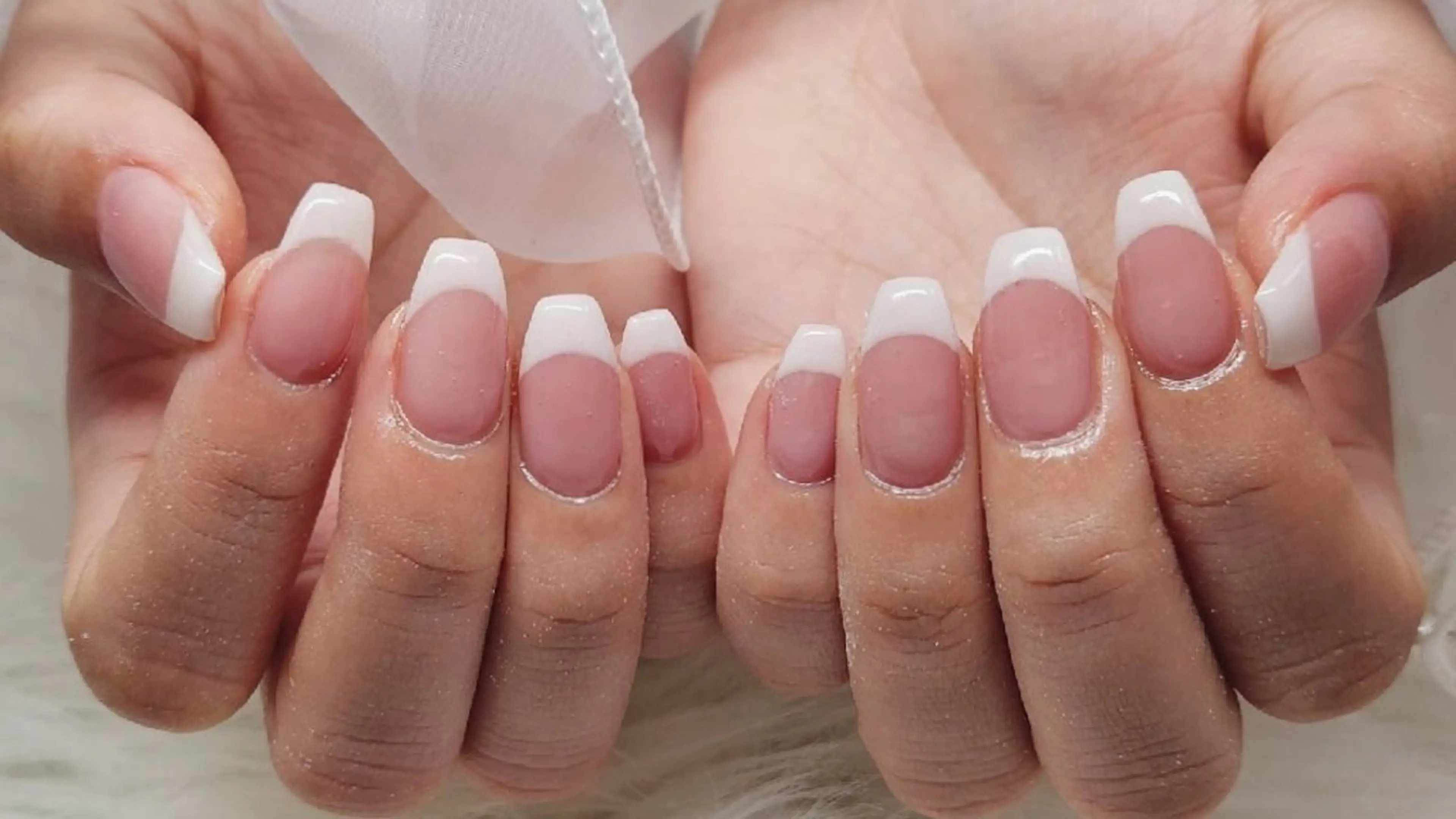 フレンチネイル(ベースあり)の写真