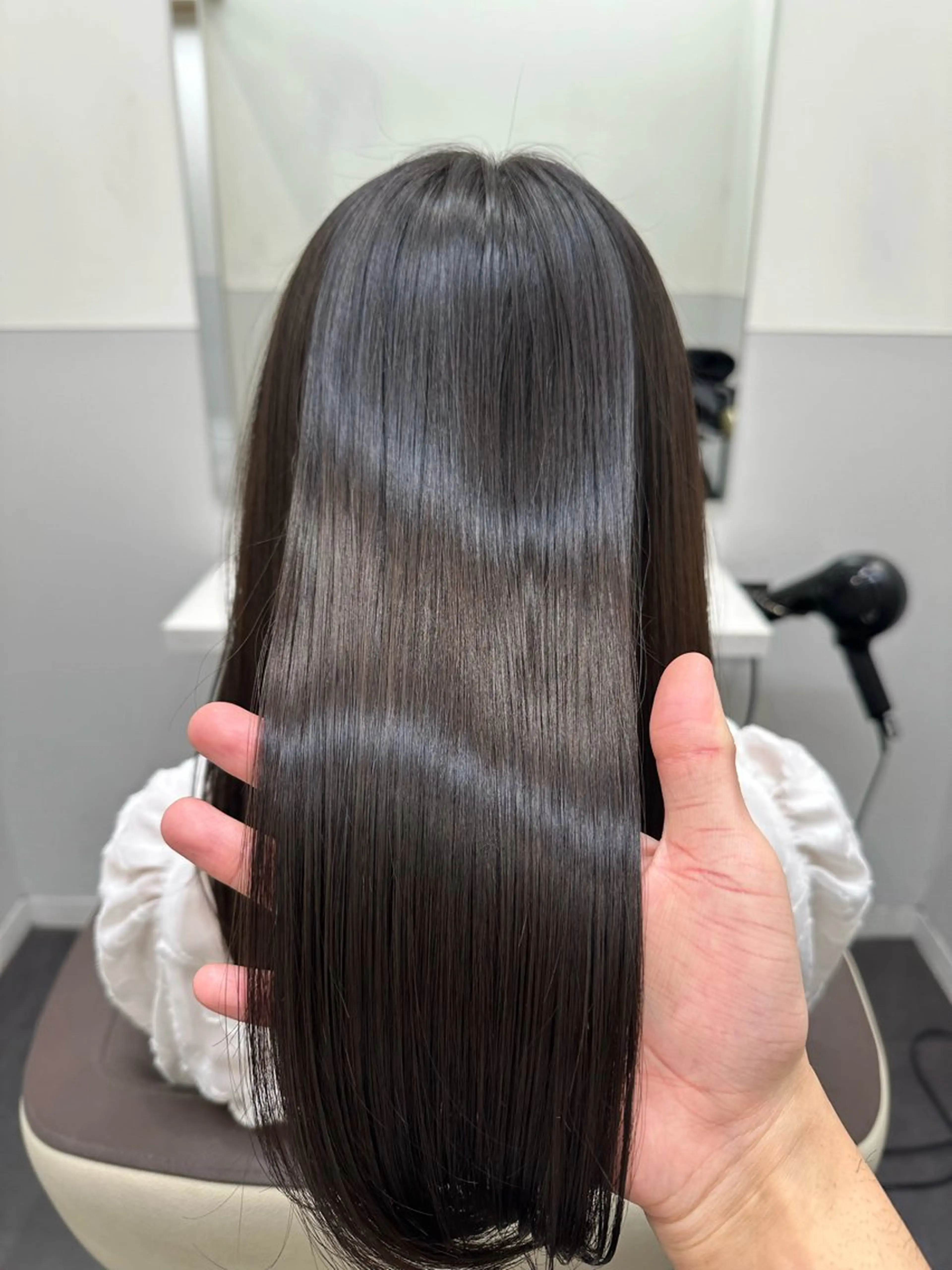 セミロング 髪質改善 トリートメント カット ヘアカラー トリートメント 【美髪矯正 /髪質改善】RINのヘアスタイル