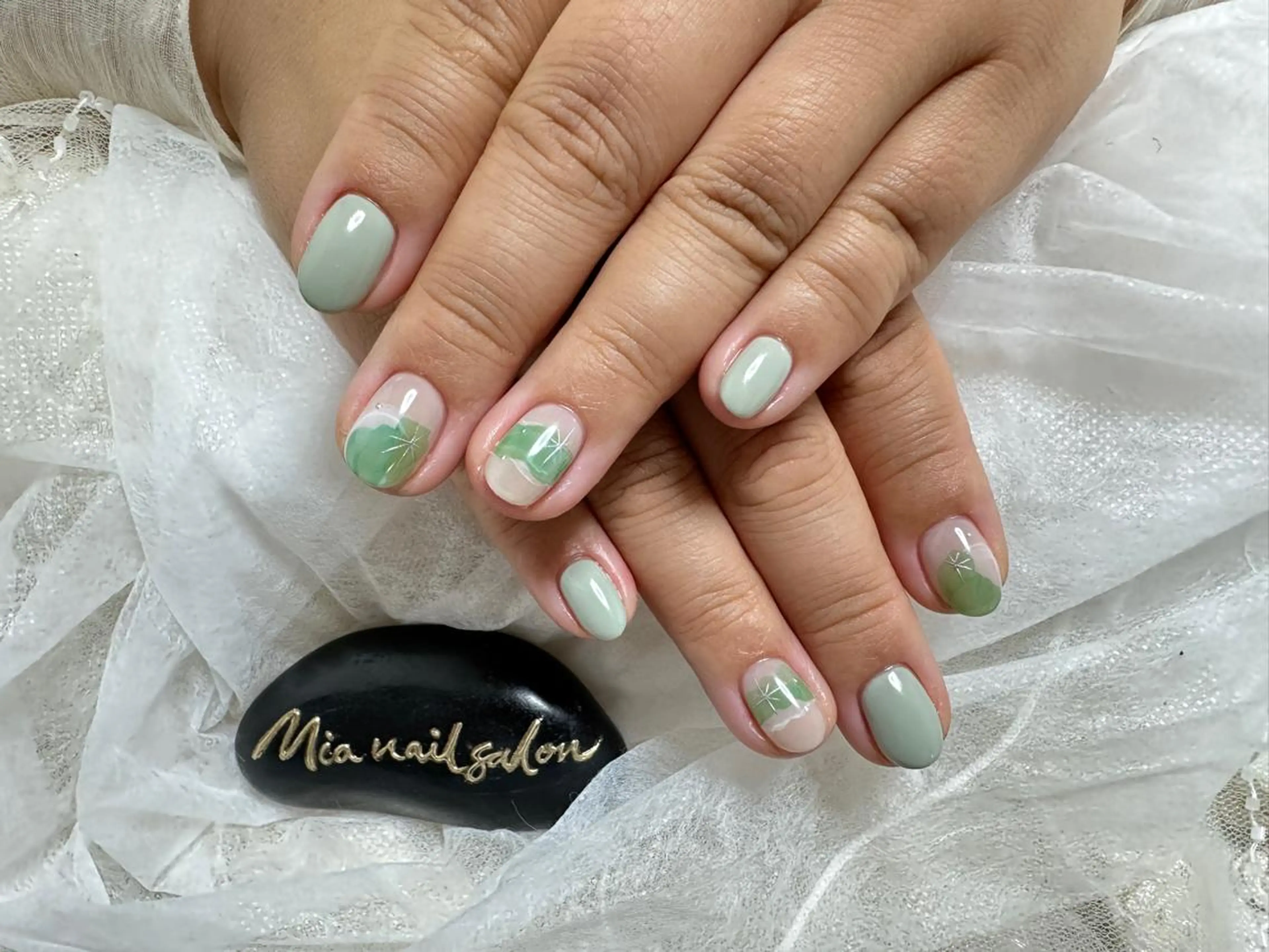 ショート カラー ネイル ハンドネイル Mia 自宅ネイルサロンのネイルデザイン