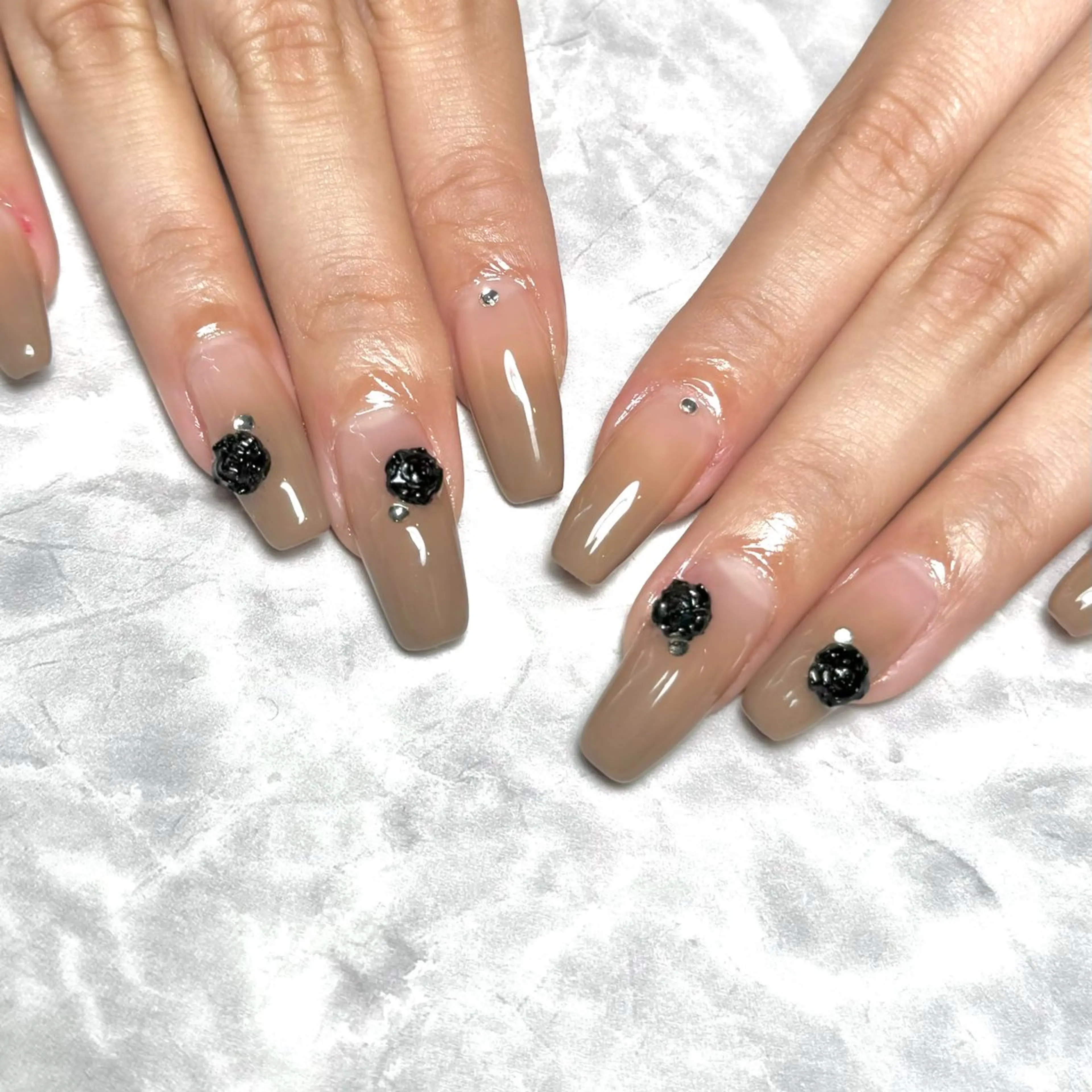 ネイル ガーリー キラキラネイル ワンホンネイル ハンドネイル Nail Salon Lillion【リリオン】所属・lillion karenのネイルデザイン