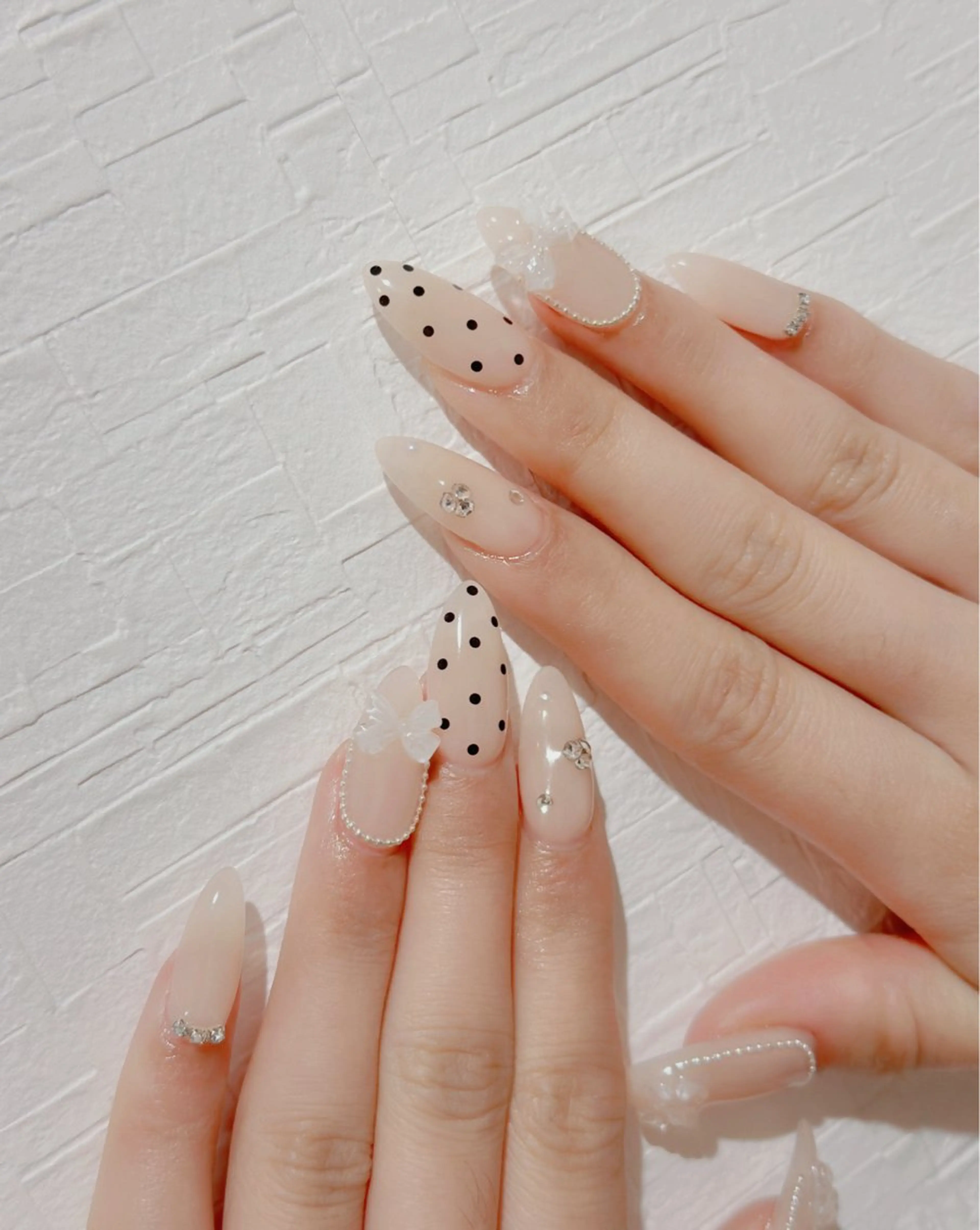 ネイル オーロラネイル 長さ出し フットネイル 韓国ネイル ラメ(グリッター) ハンドネイル 👍thumbs up nail👍のネイルデザイン