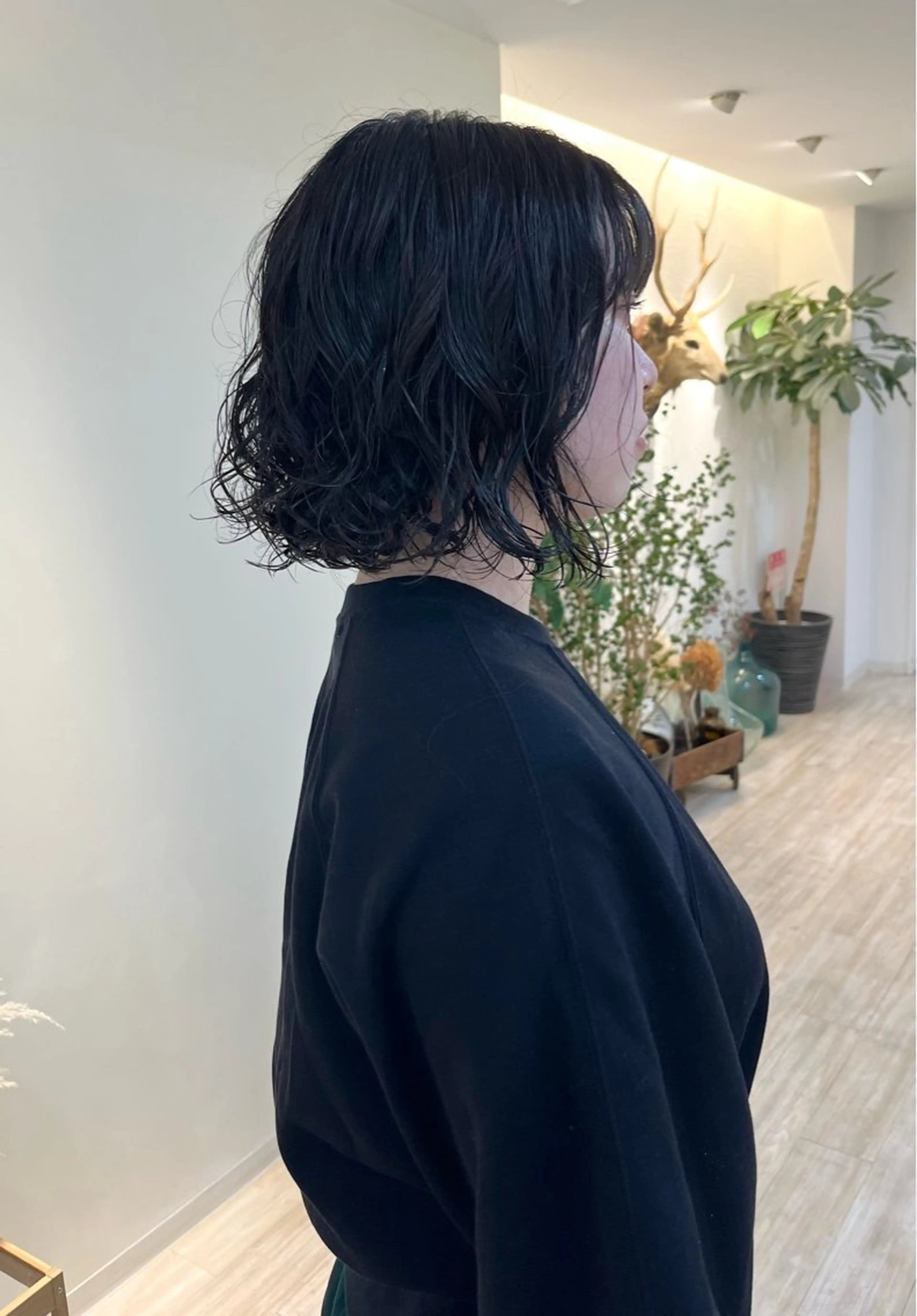 ショート カラー パーマ カット ヘアカラー パーマ つぼみ/パーマ ／レイヤー／ボブのヘアスタイル