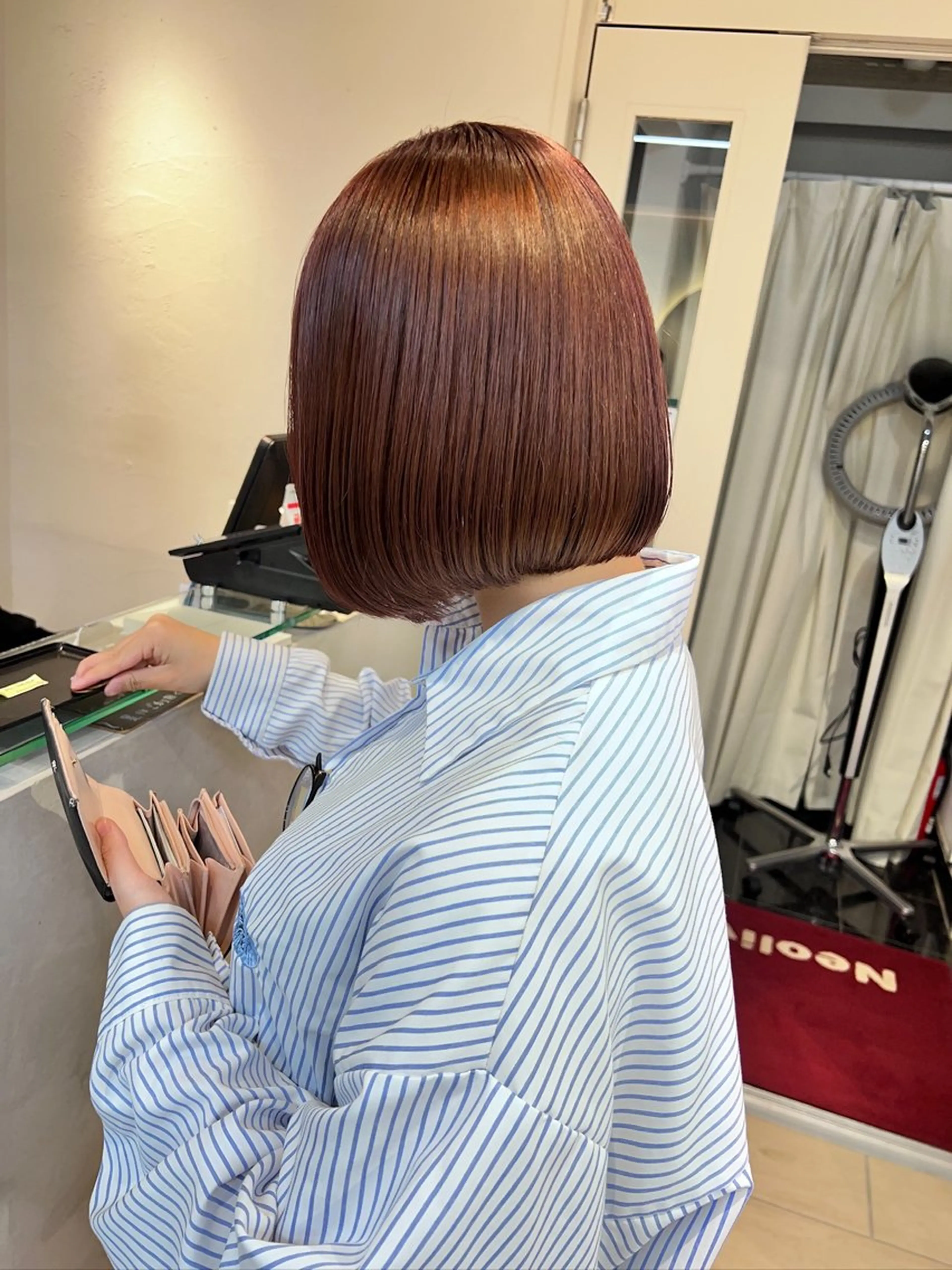 ショート センターパート /ニュアンスパーマのヘアスタイル