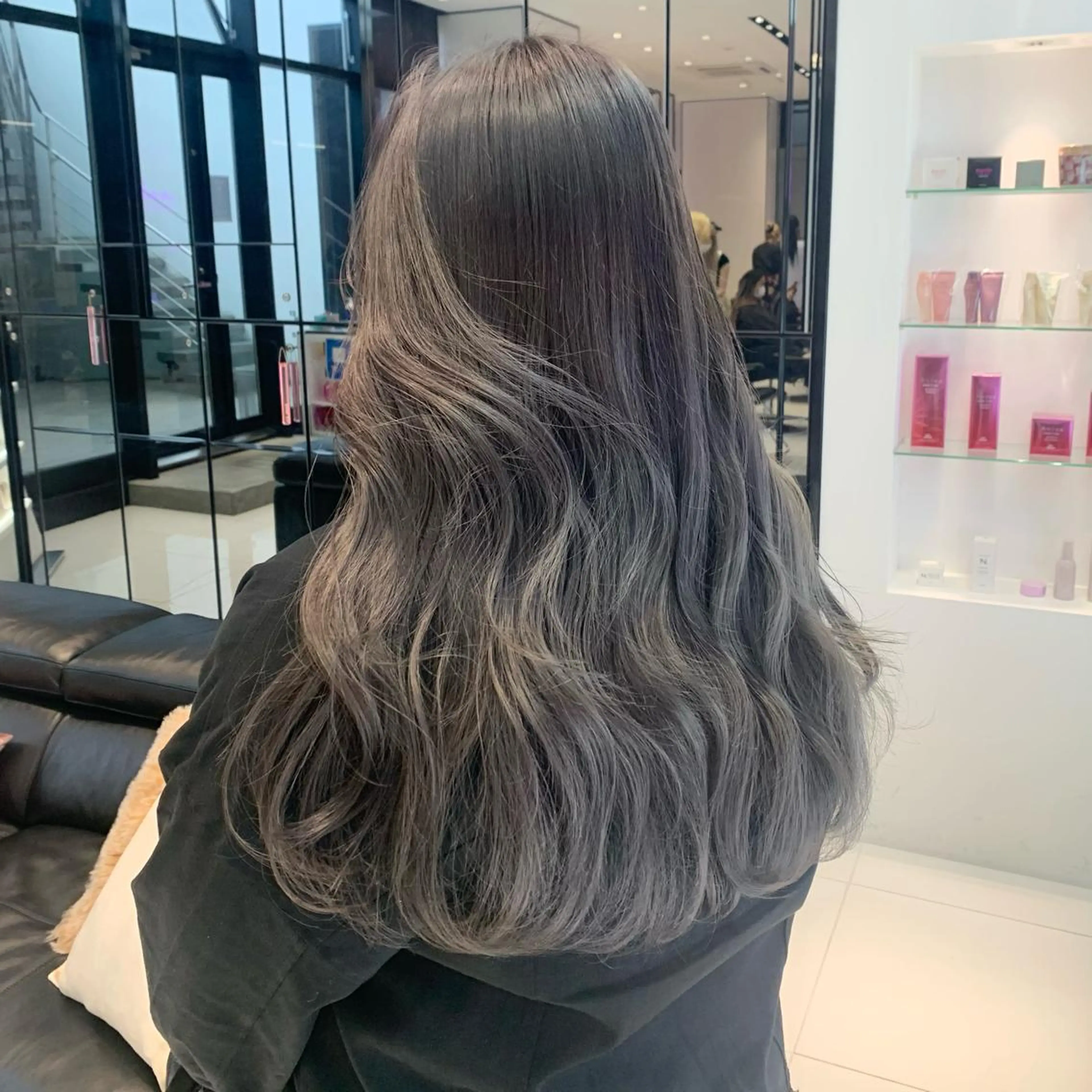 ロング カラー ダークグレー ダークグレージュ グレージュ ハッシュカット/ハイ トーン/MANAMIのヘアスタイル