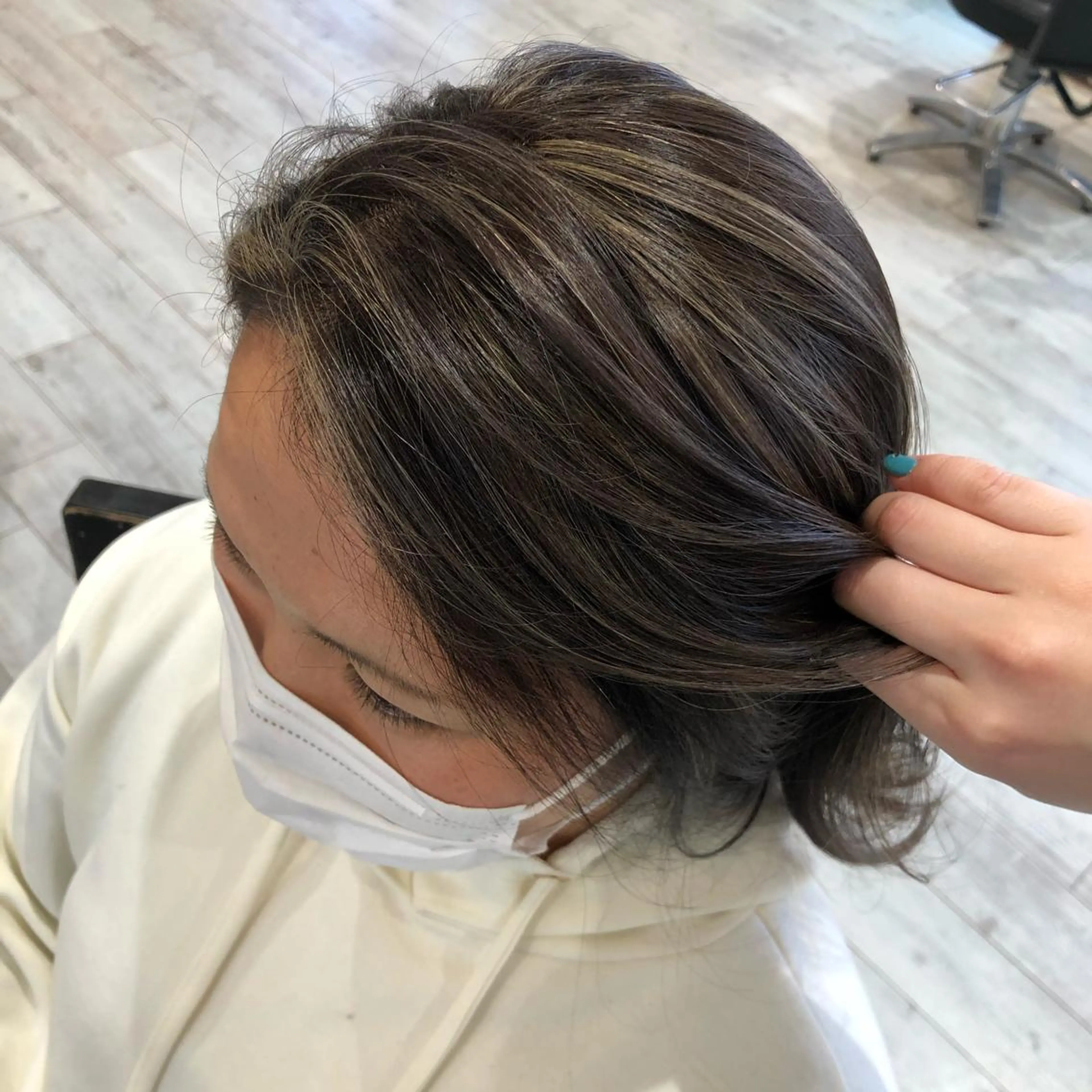 【平日限定minimo価格】🌟ハイライトカラー＋保湿トリートメントの写真