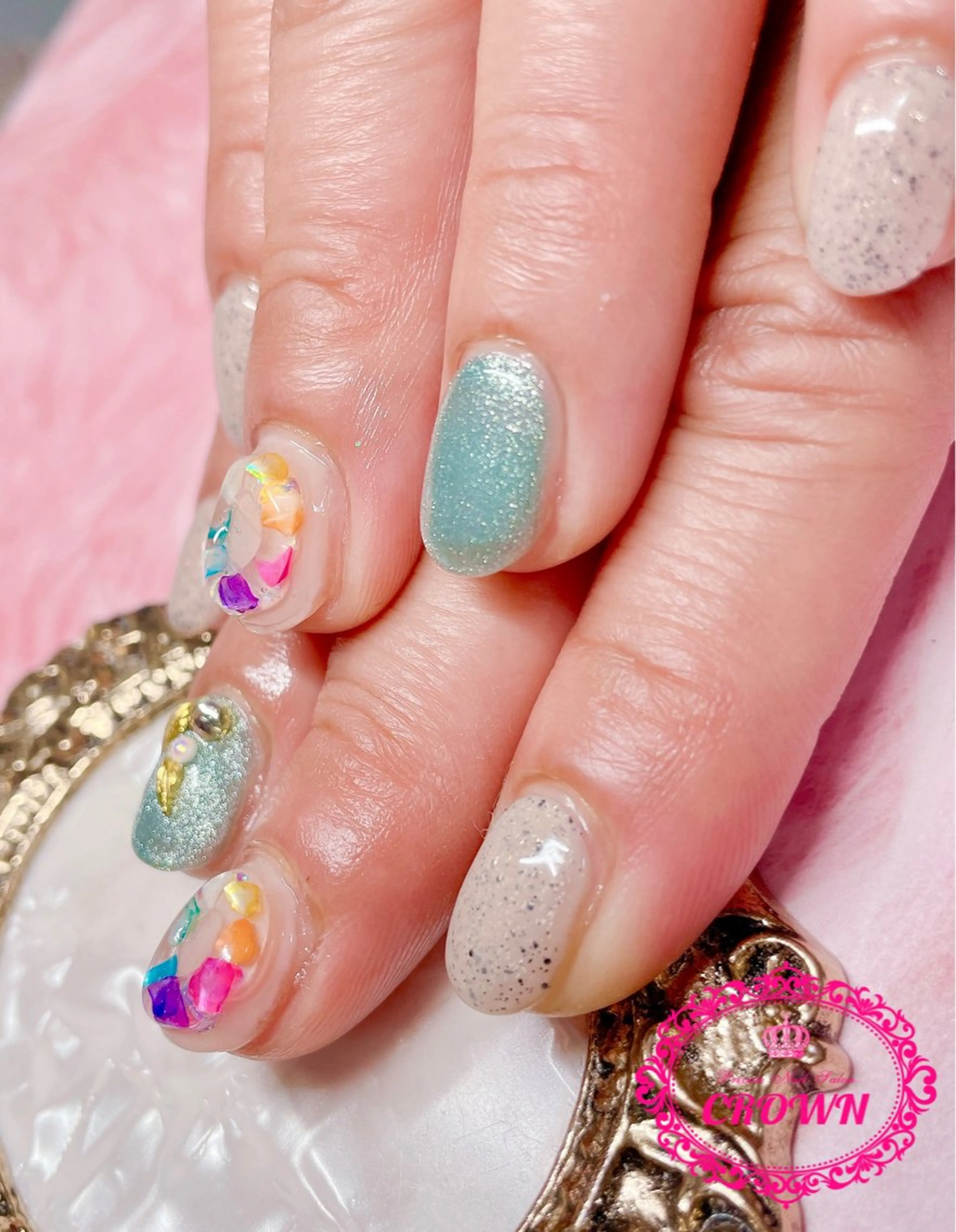 ネイル CROWN プライベートサロンのネイルデザイン