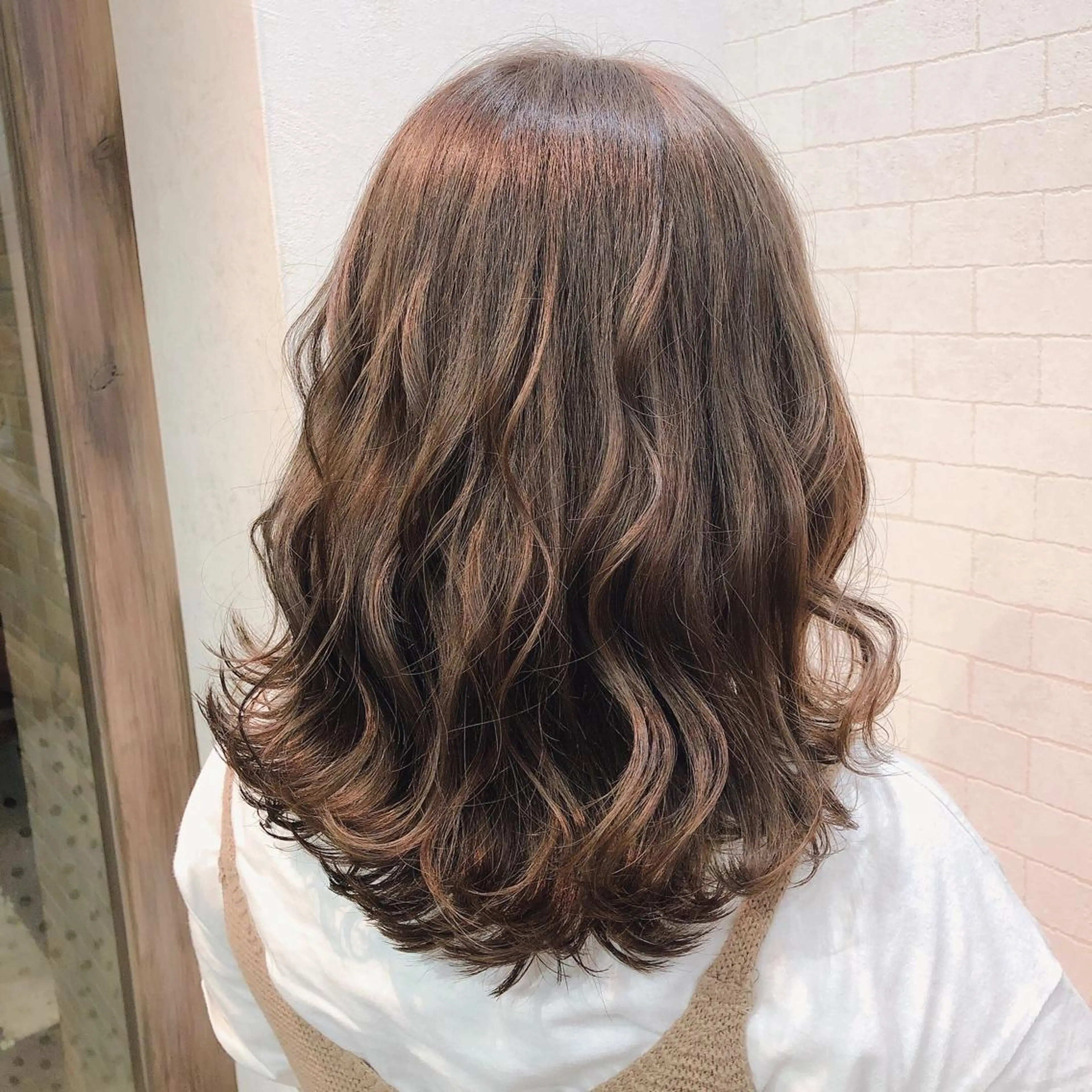 ミディアム カラー 小森 拓哉のヘアスタイル