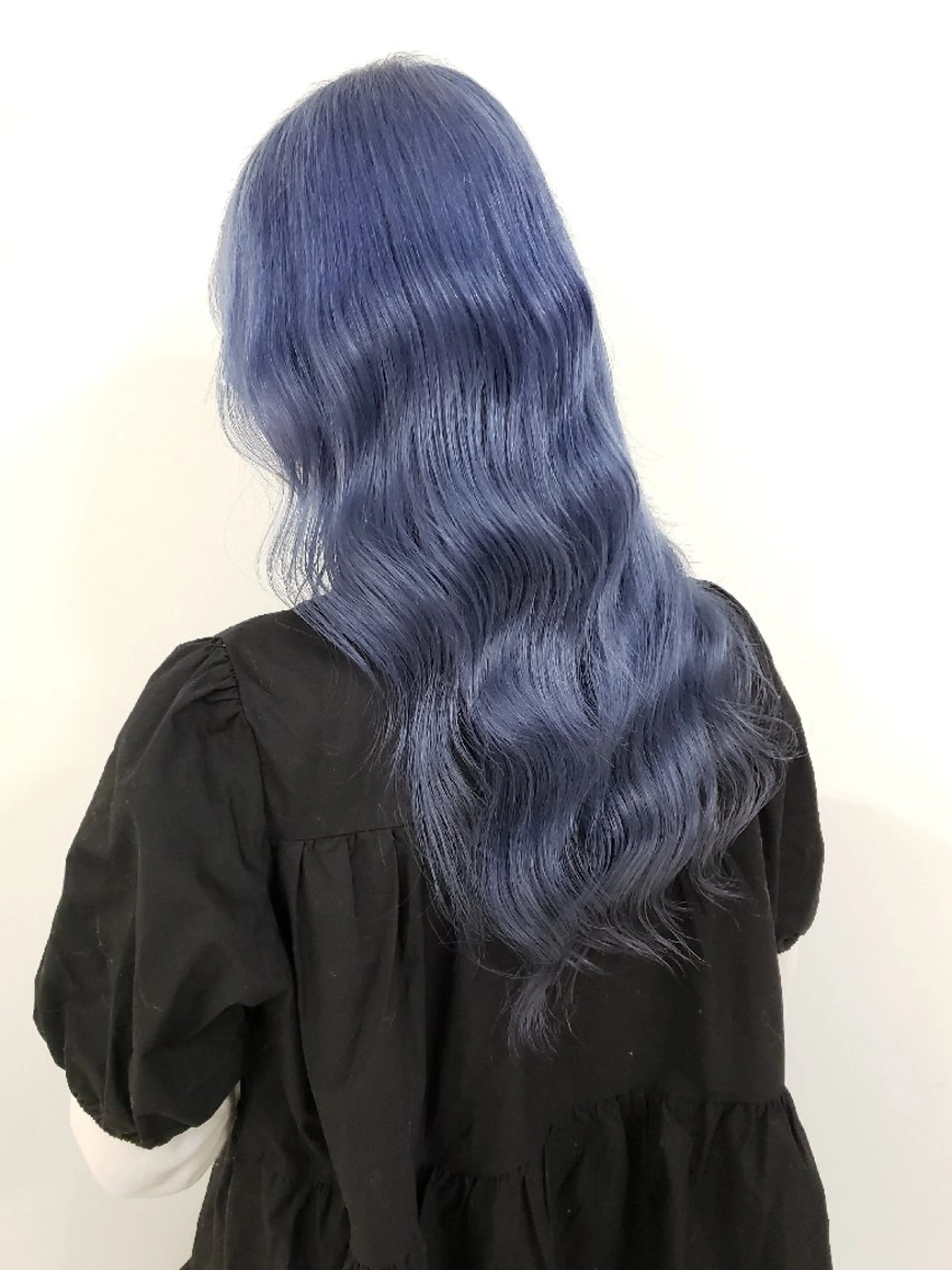 セミロング カラー ヘアアレンジ アクアカラー ブルーカラー シルバー 成瀬 弘光のヘアスタイル