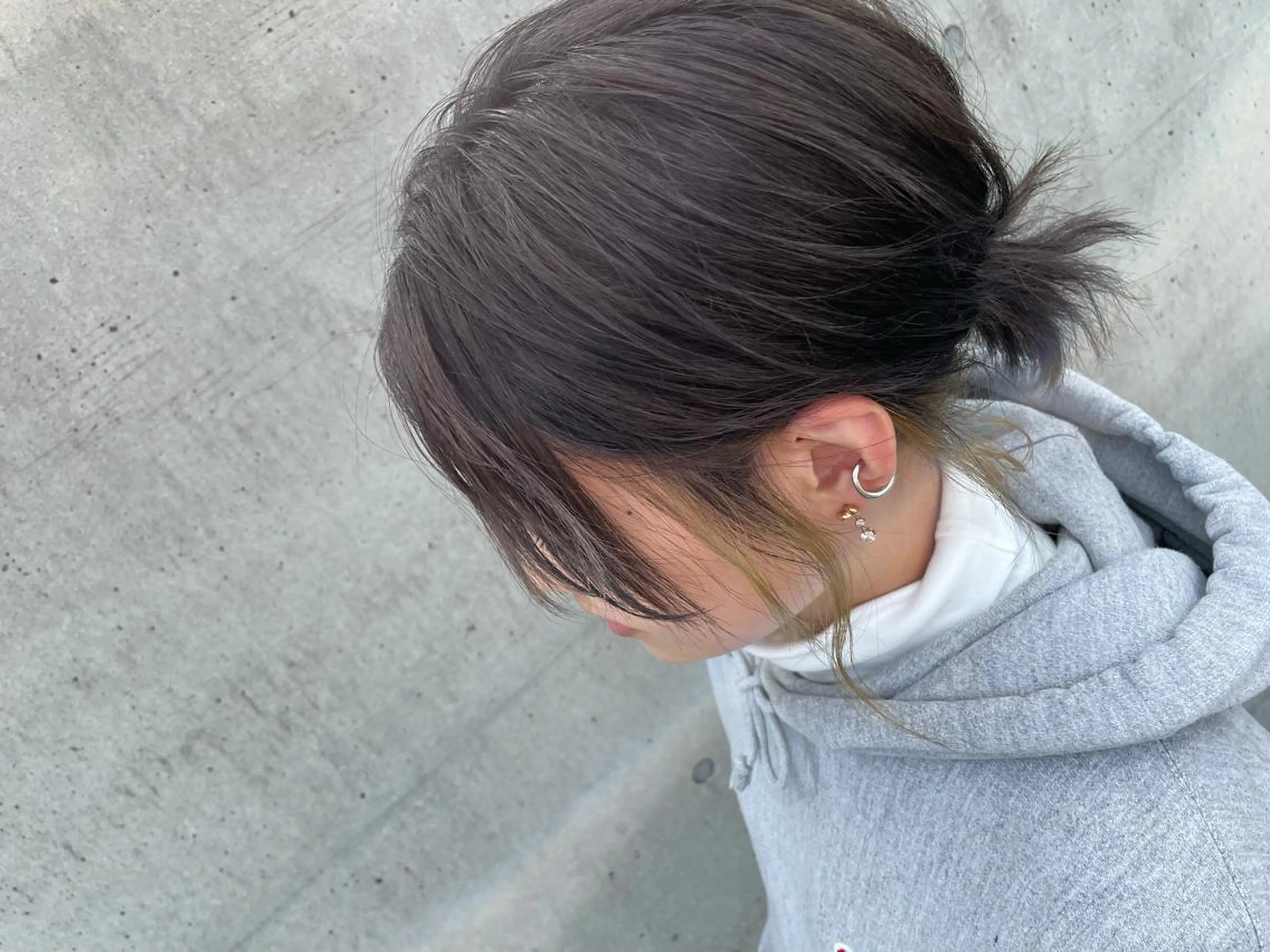 ミディアム カラー イヤリングカラー Baby’s breath所属・藤田 年哉のヘアスタイル