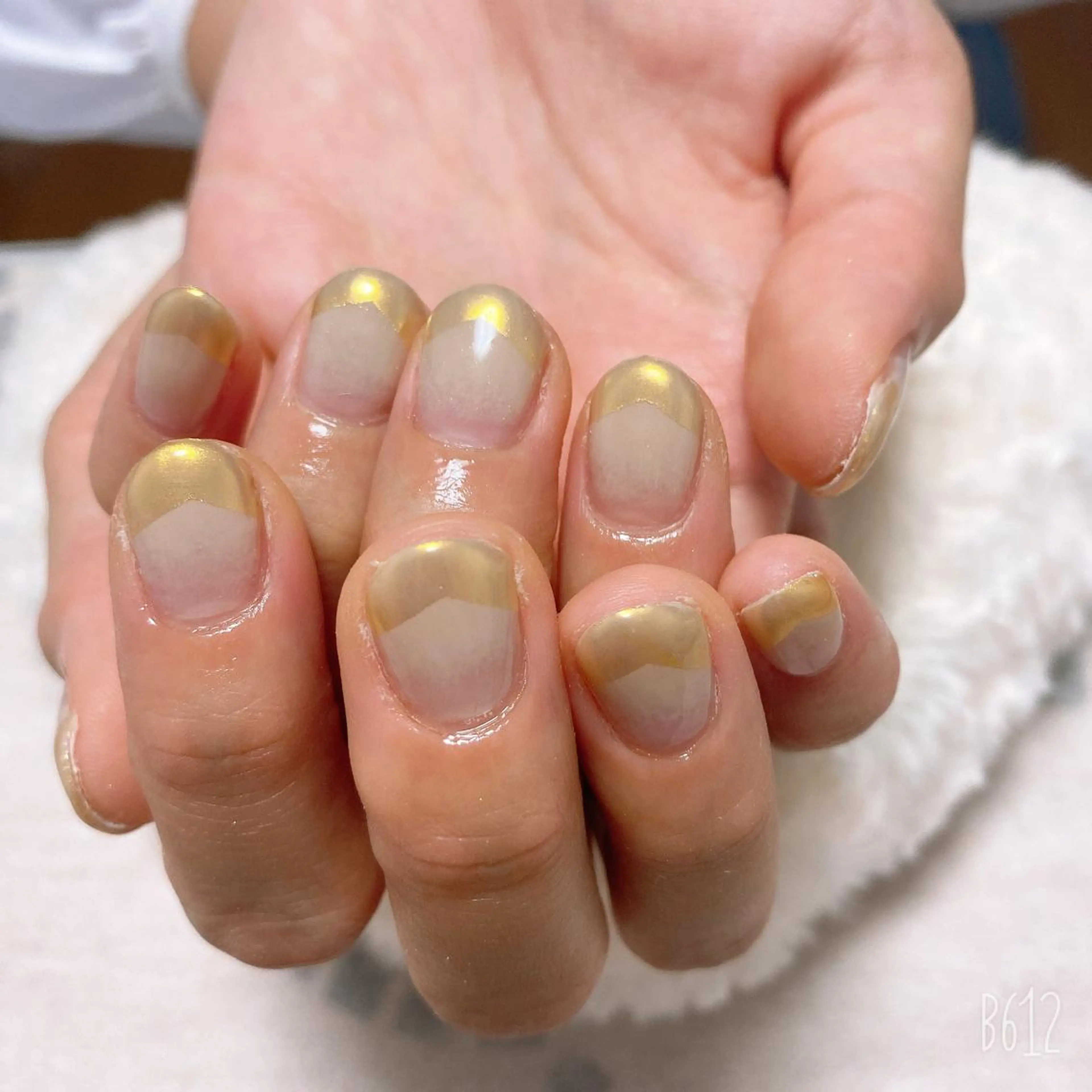 ネイル The Best Beauty受付担当のヘアスタイル