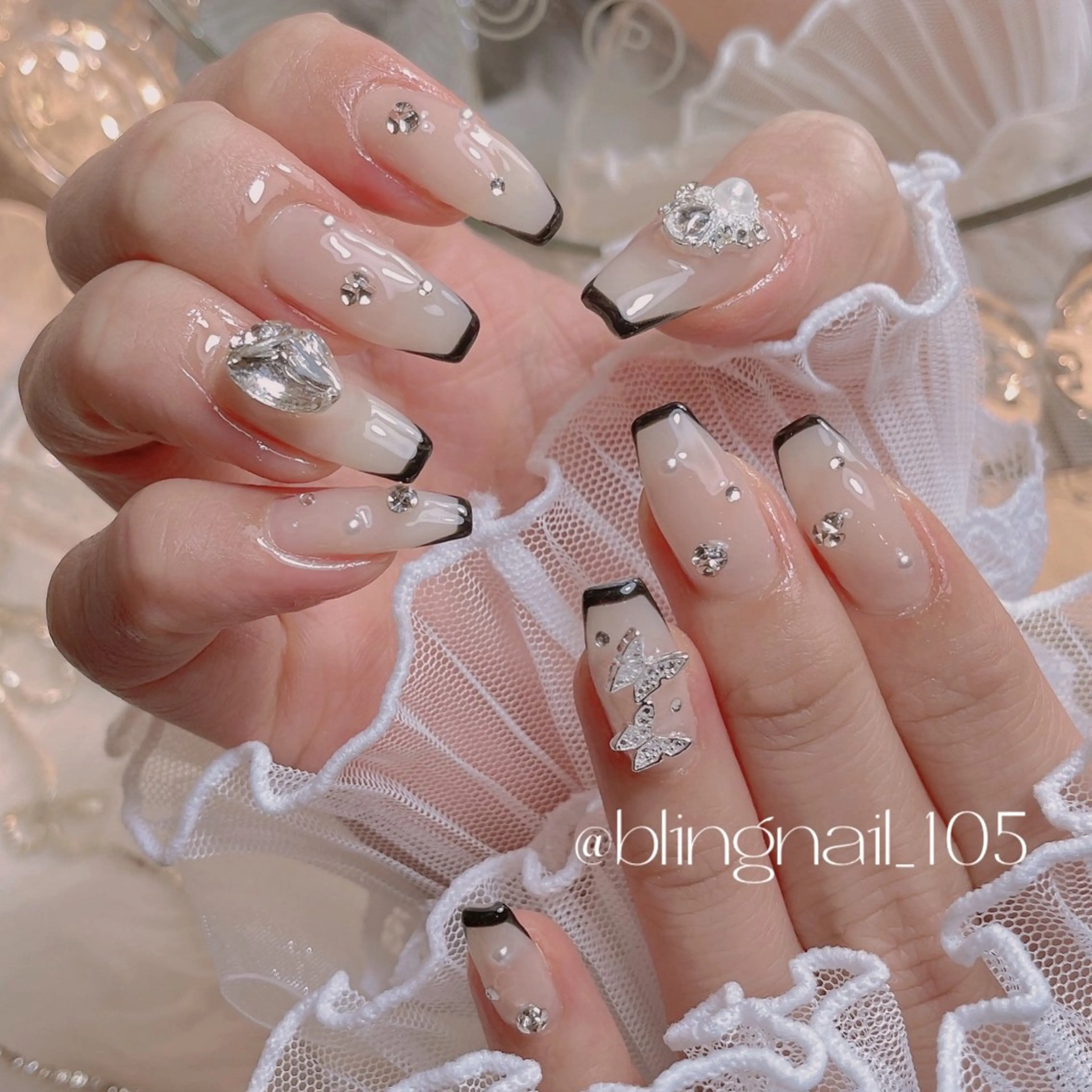 ネイル 23時まで❤︎韓国、 ワンホンネイルのネイルデザイン