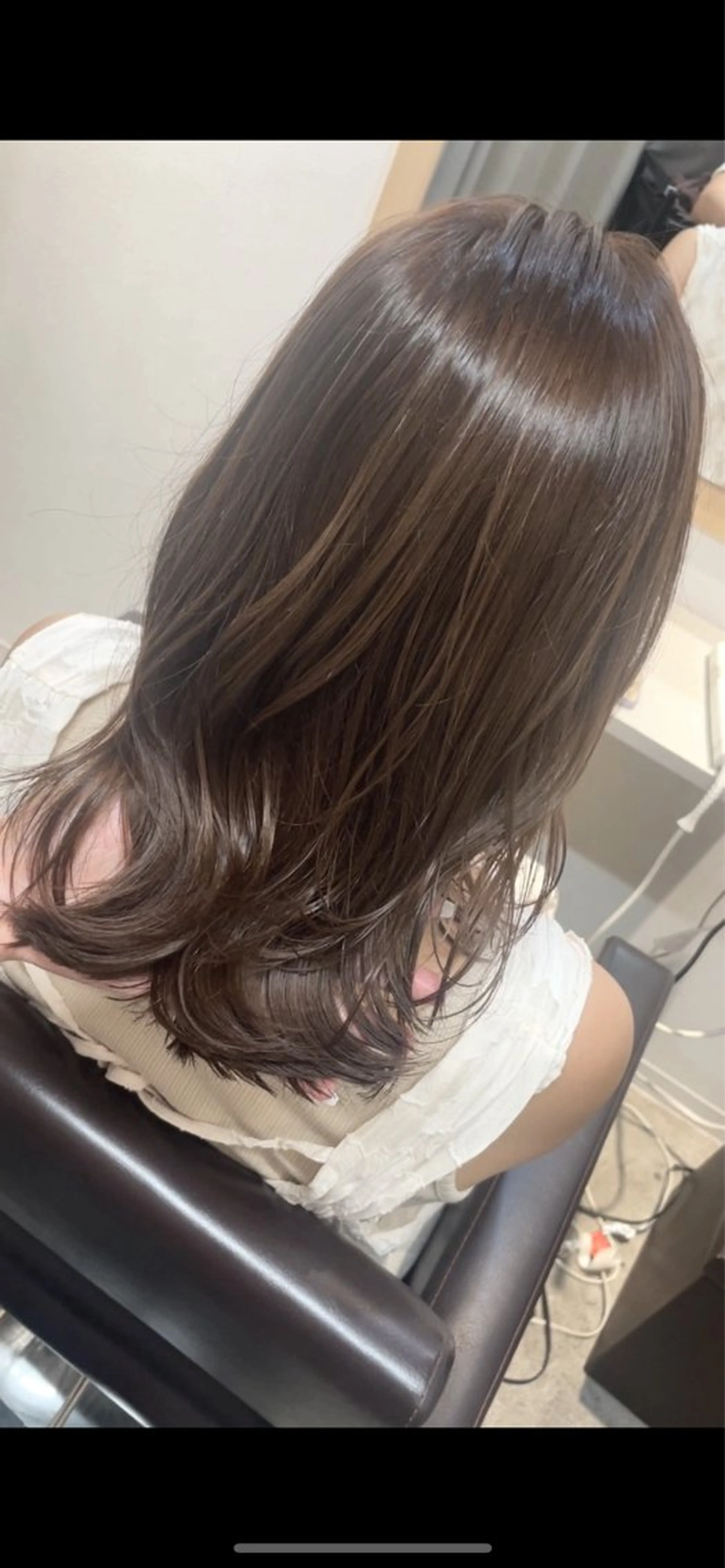 ミディアム カラー ボブレイヤー ベージュカラー ブリーチ ブリーチなしカラー ボブ カット ヘアカラー トリートメント BEBE所属・ご新規様限定 透明感カラーKANAのヘアスタイル