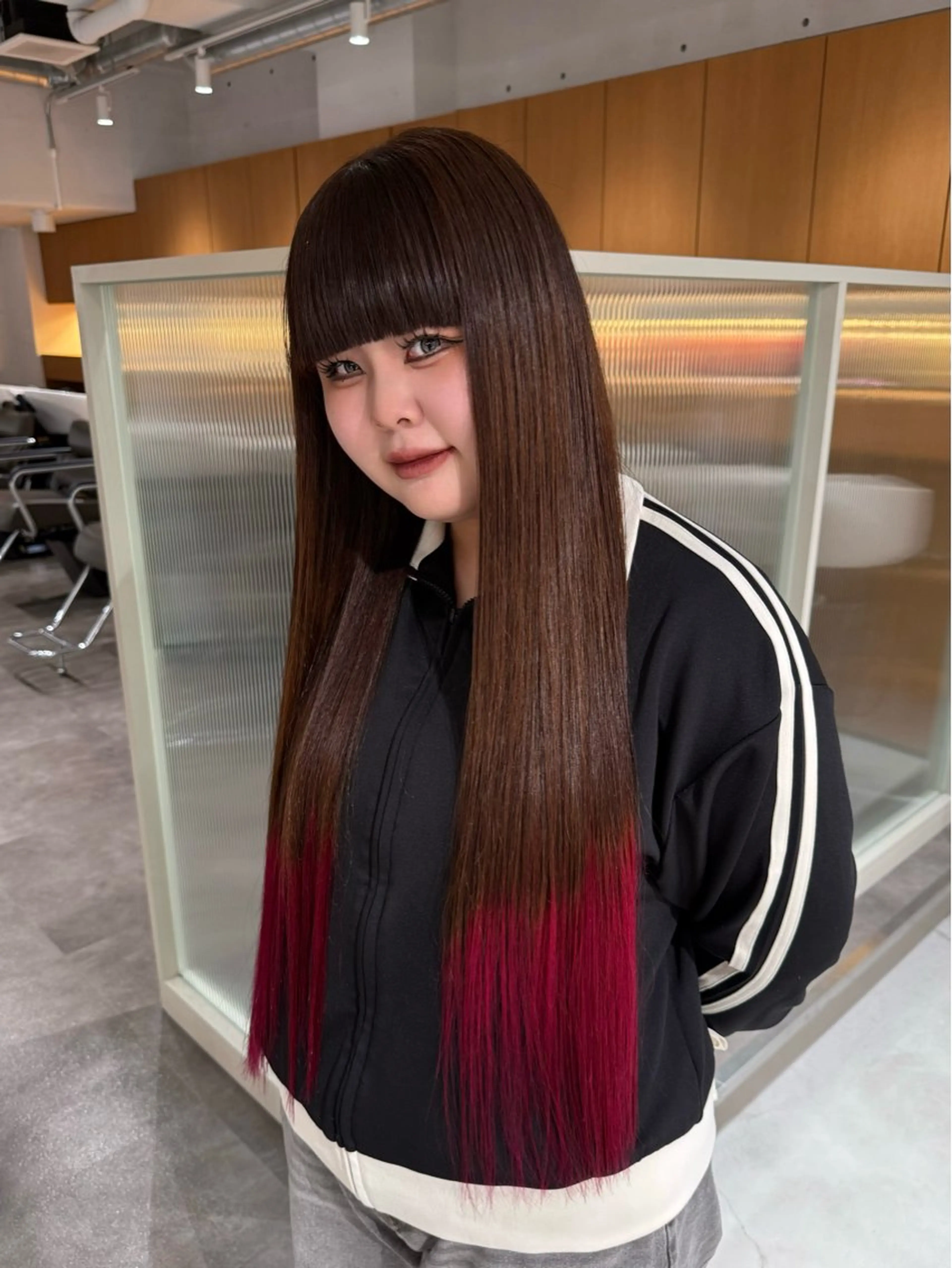 ロング ヘアカラー ユイナ/ハイトーン /透明感カラー🫧のヘアスタイル