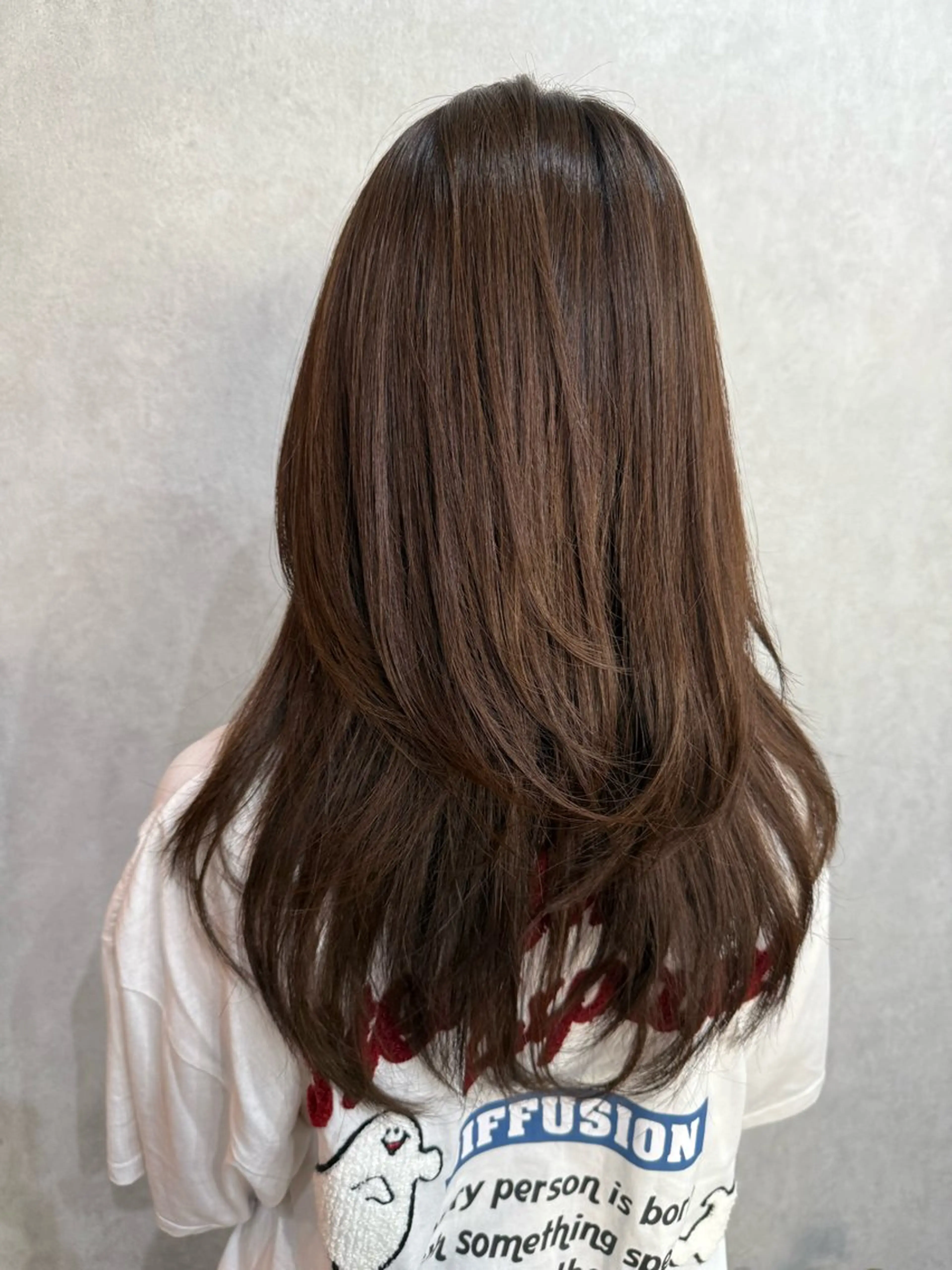 ロング カラー ハッシュカット AIRI layer cut hairのヘアスタイル