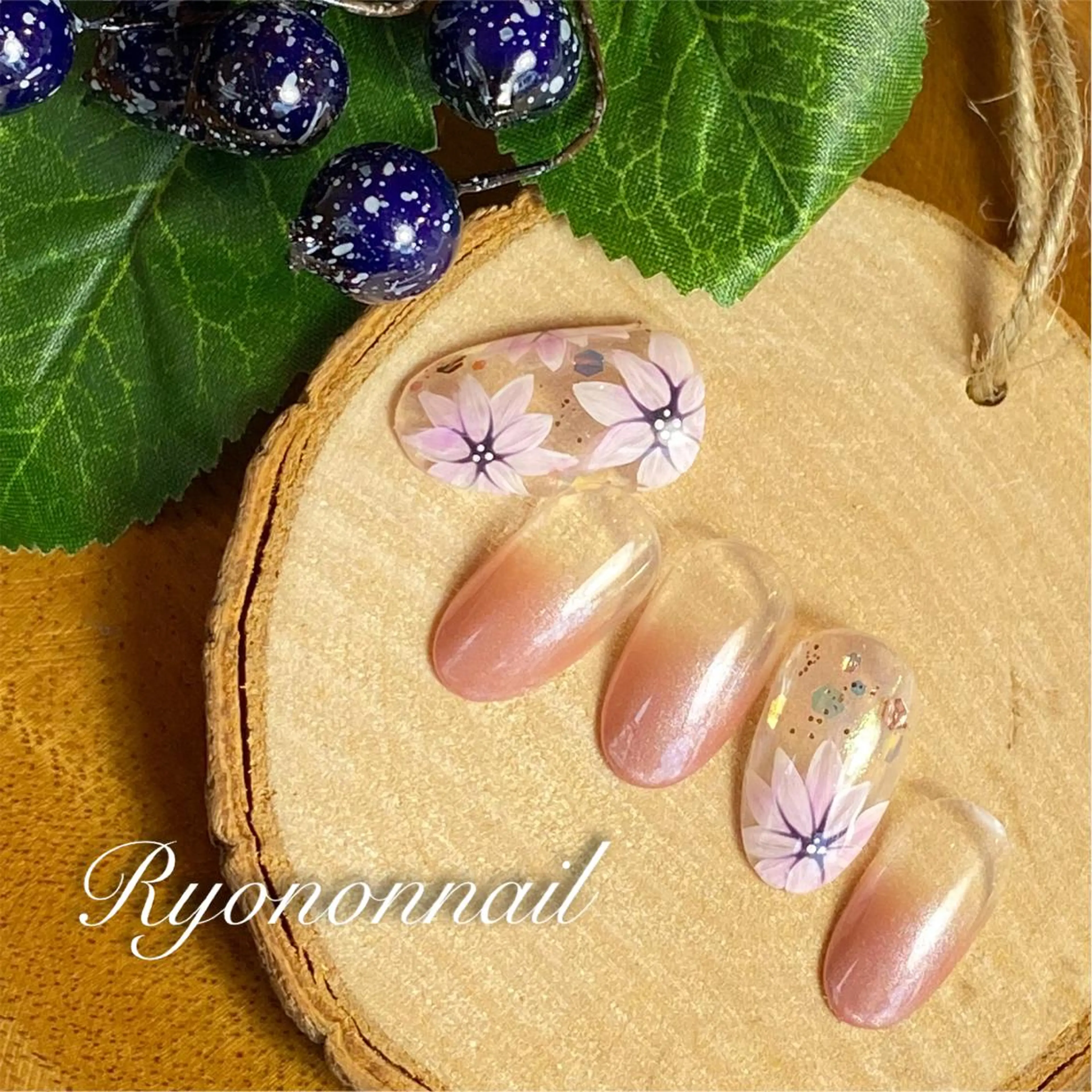 ネイル Ryononnail(リョノンネイル)所属・Ryononnail 上谷典子のネイルデザイン