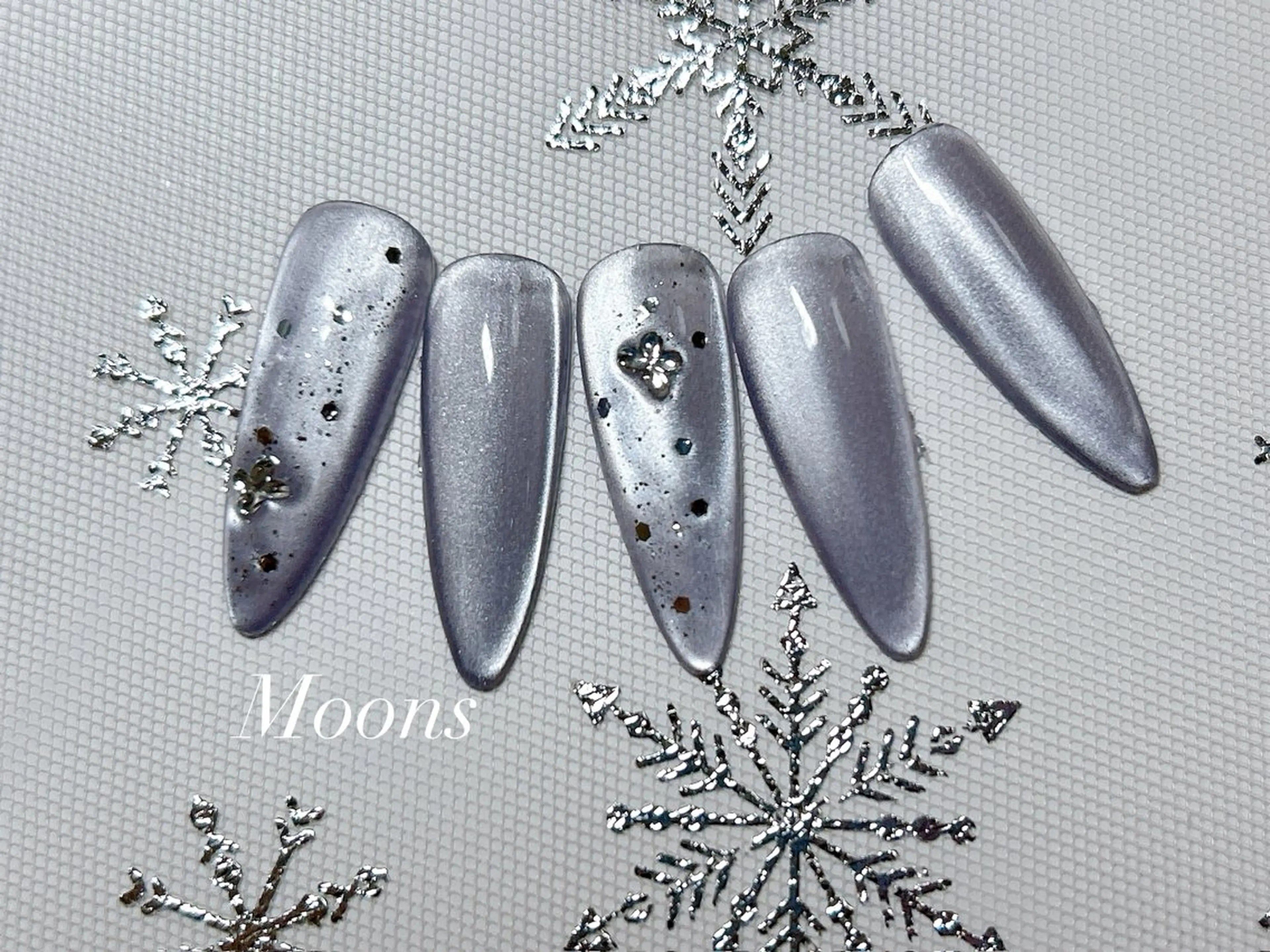 ネイル ハンドネイル Moon's🌙💅 Shioriのネイルデザイン
