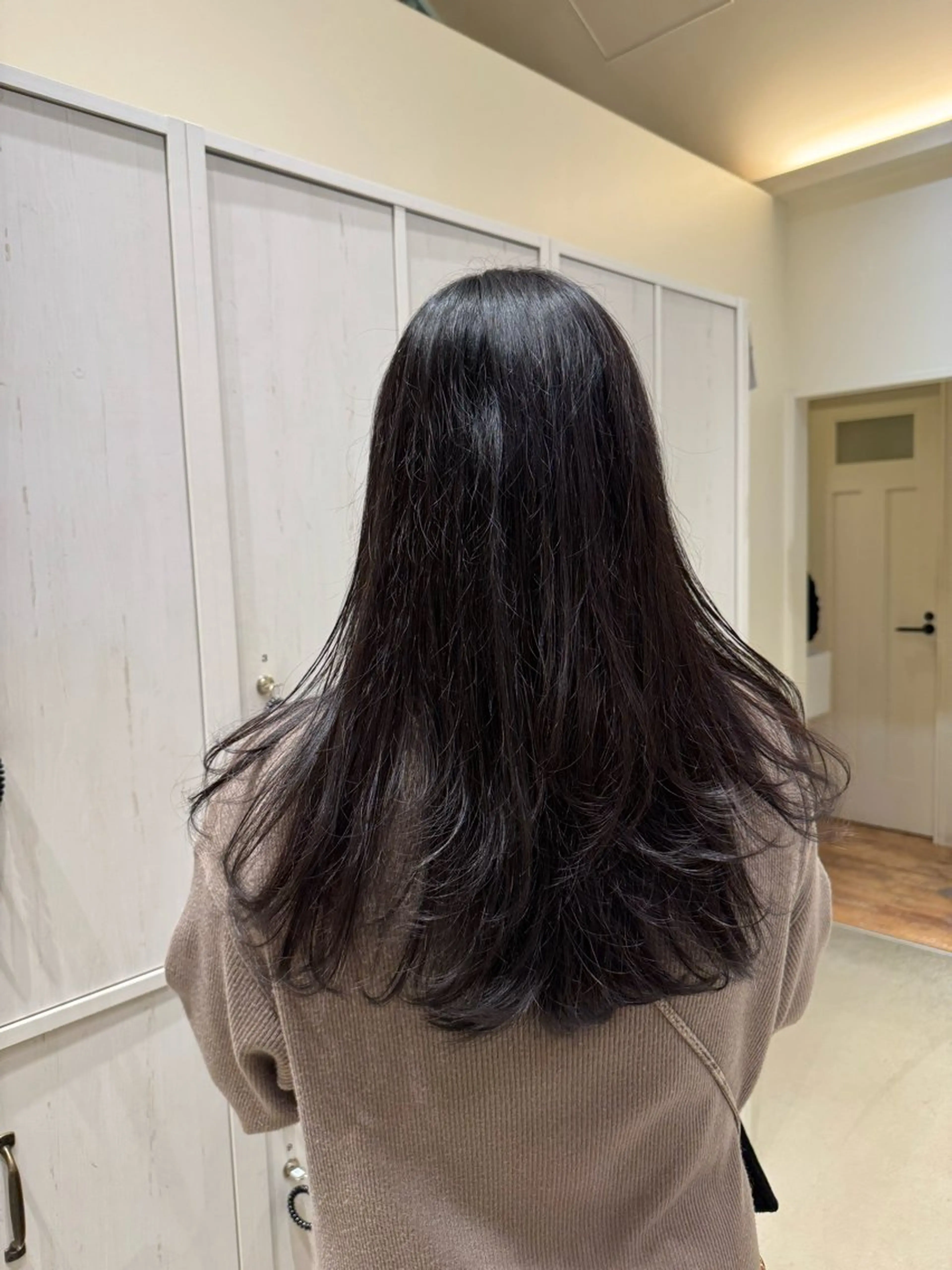 セミロング レイヤーカット 太田 千尋のヘアスタイル