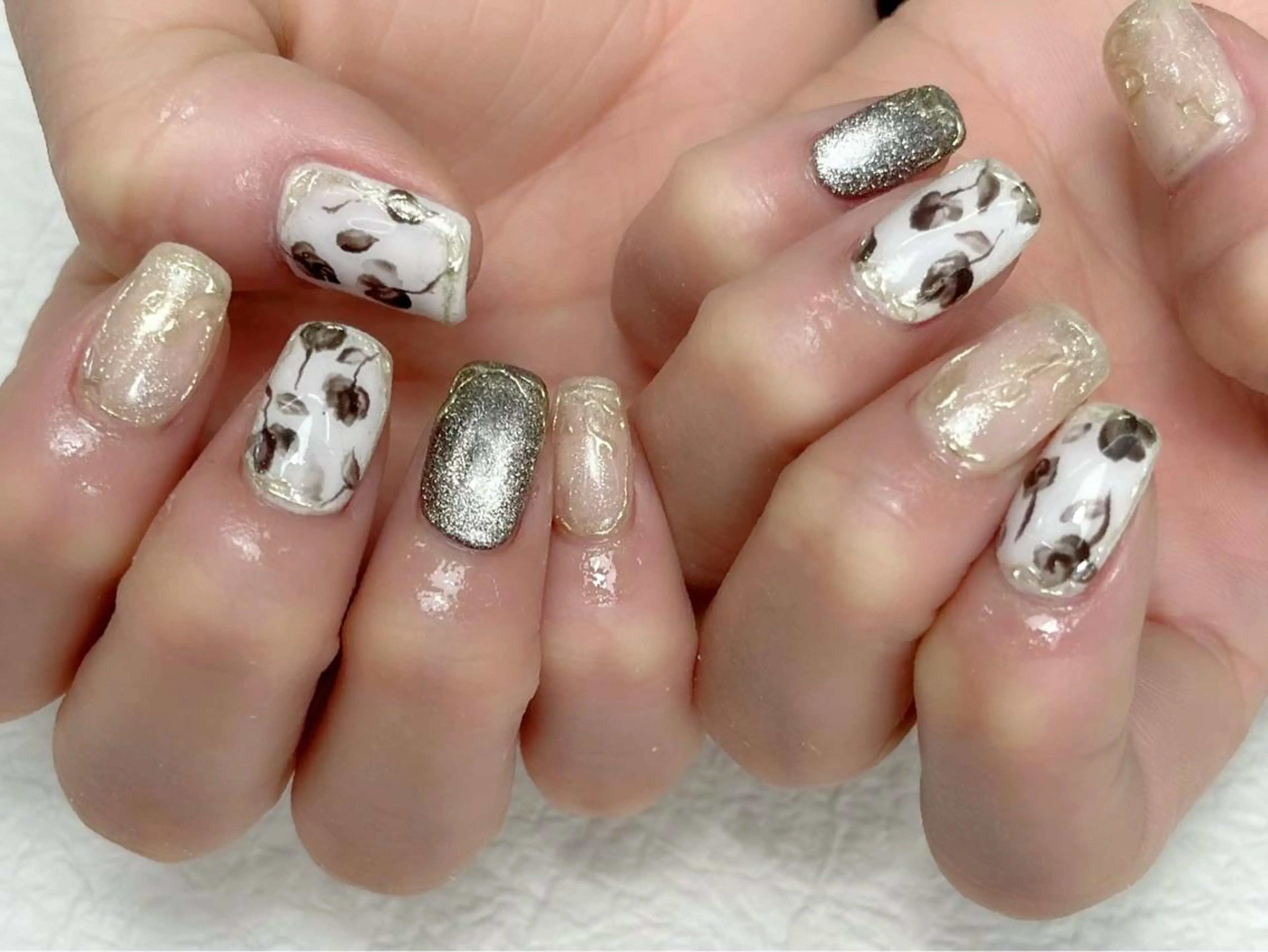 ネイル アートネイル フラワーネイル ニュアンスネイル Y nail なんば堀江店のネイルデザイン