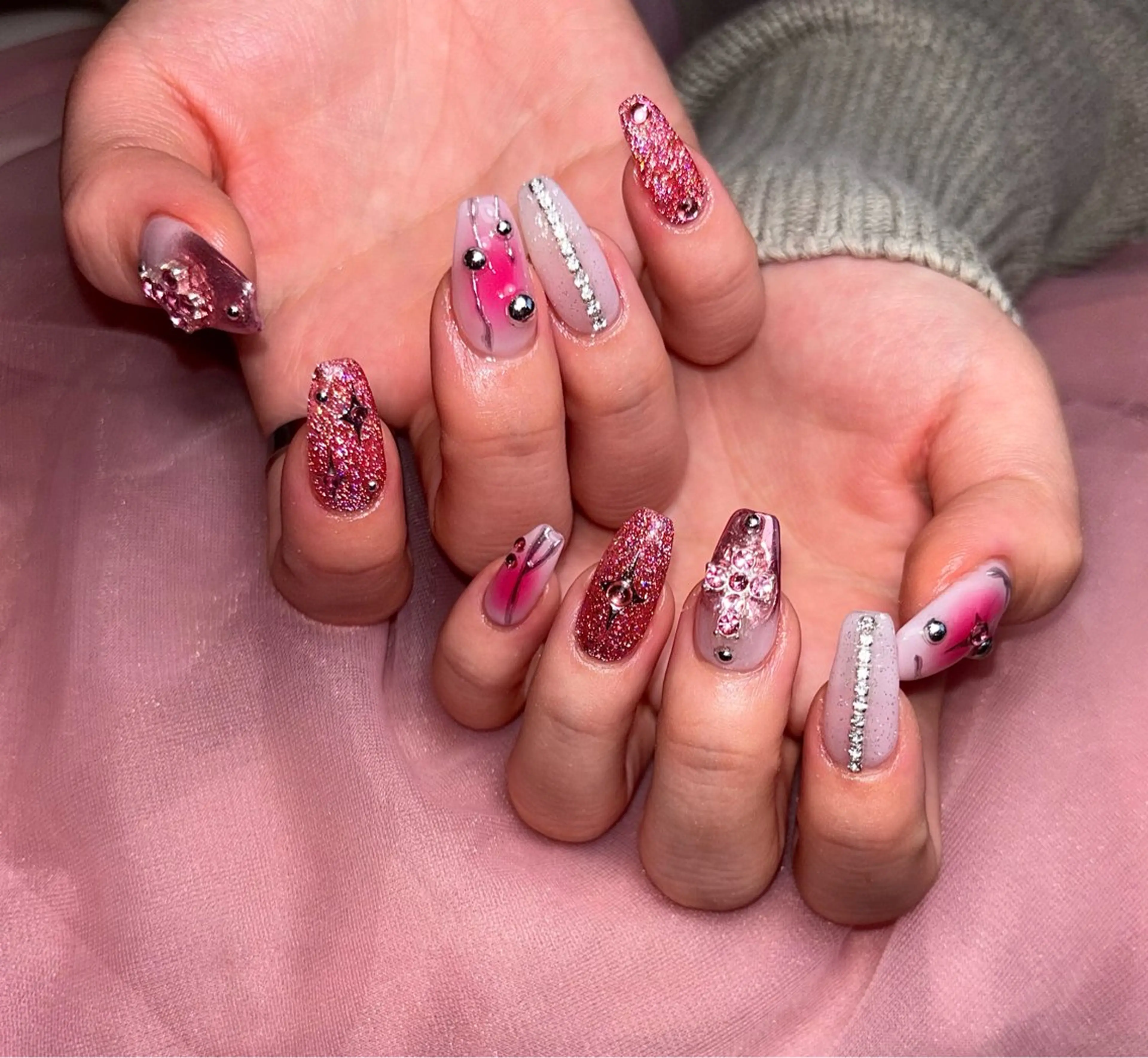 ネイル ハンドネイル 𝐁𝐞𝐥𝐥 𝐦𝐞のネイルデザイン