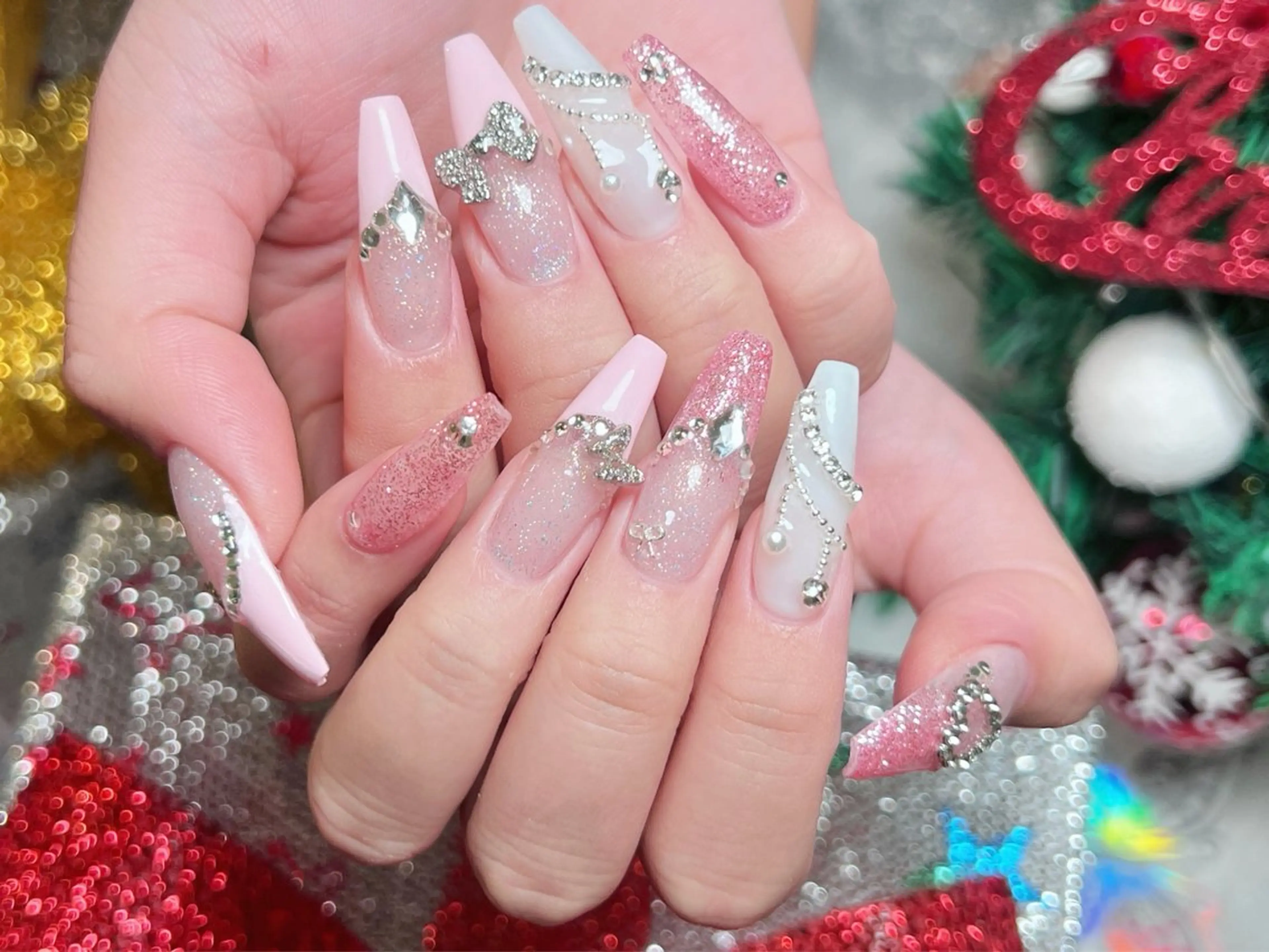 ネイル 成人式 ロングネイル 持ち込み スカルプネイル 冬ネイル ハンドネイル Painty所属・Painty nailのネイルデザイン