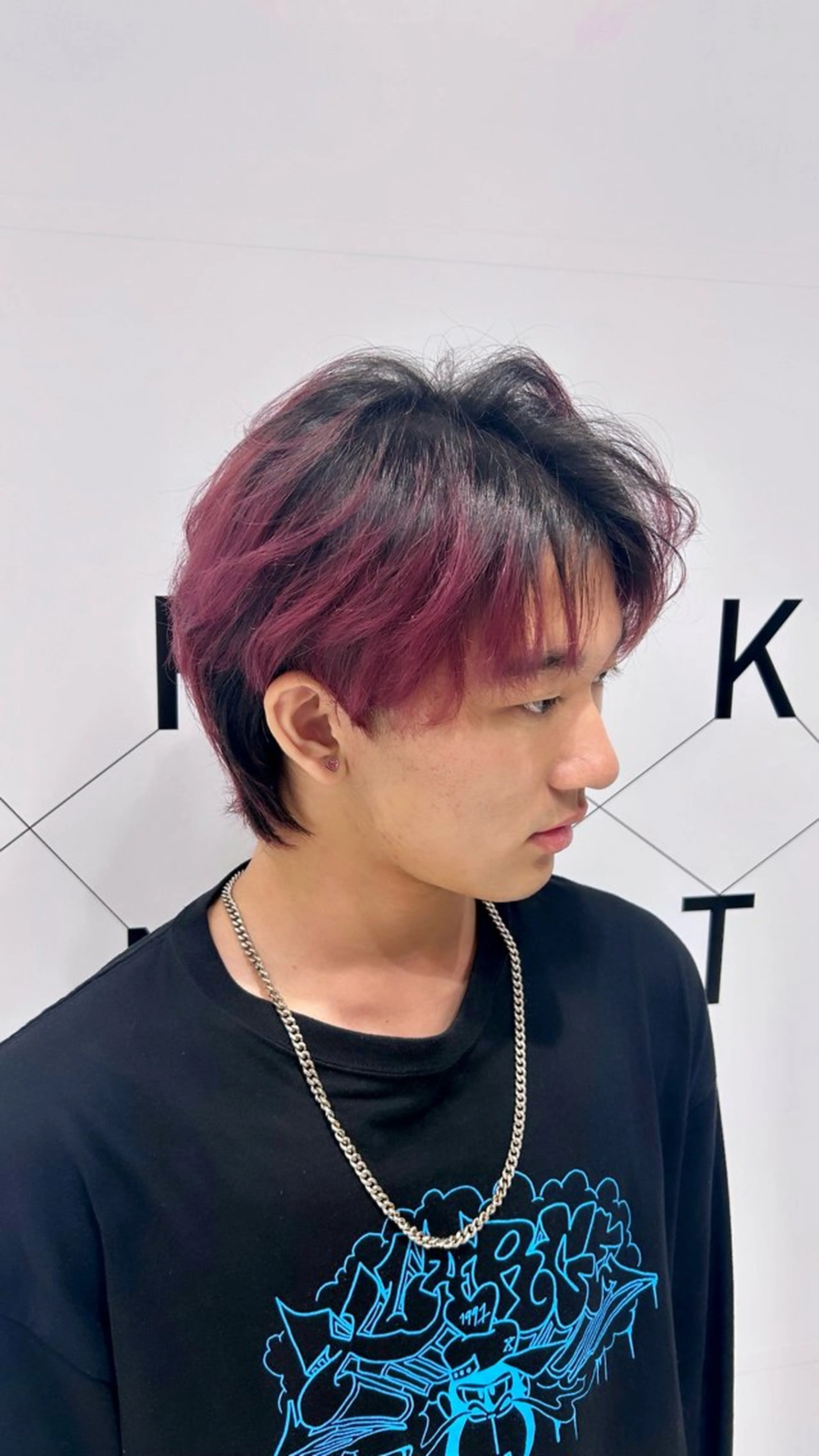 カラー メンズ メンズハイトーン グラデーションカラー ハイトーンカラー ピンクカラー For.c.c.c.c所属・近藤 ちかのヘアスタイル