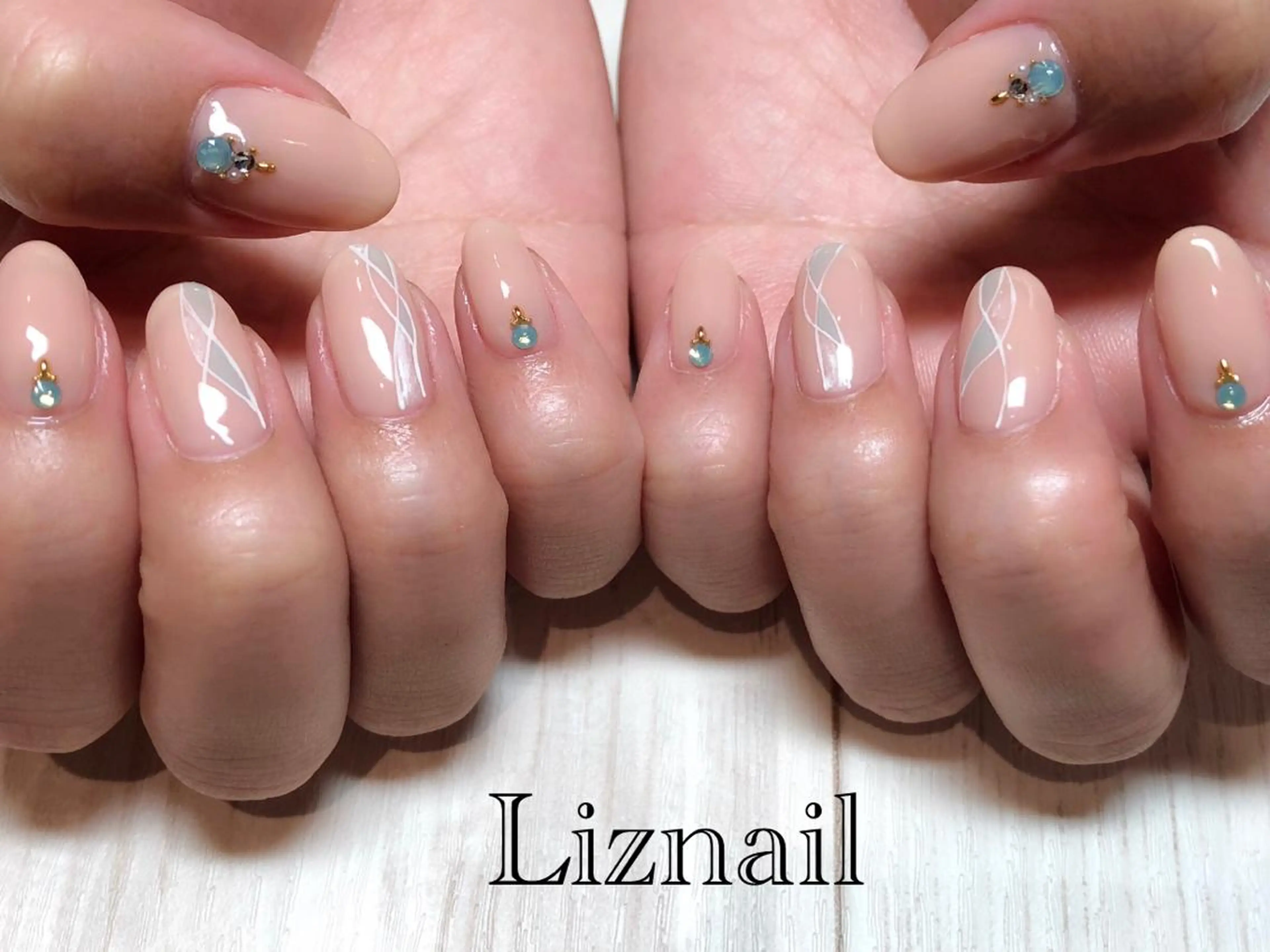 ネイル Rawr / saoriのネイルデザイン