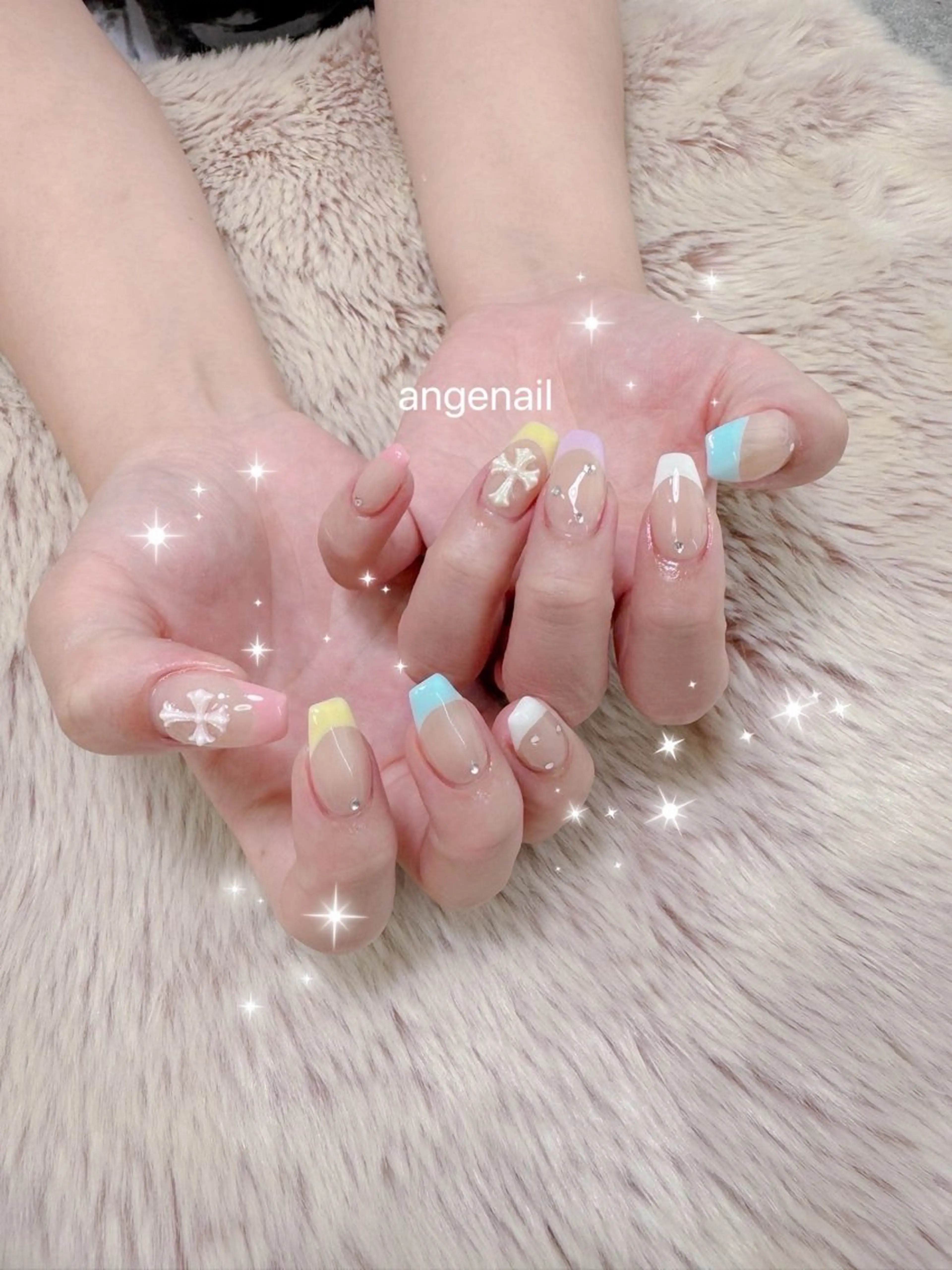 ネイル ハンドネイル オーナーネイリスト MAKIのネイルデザイン