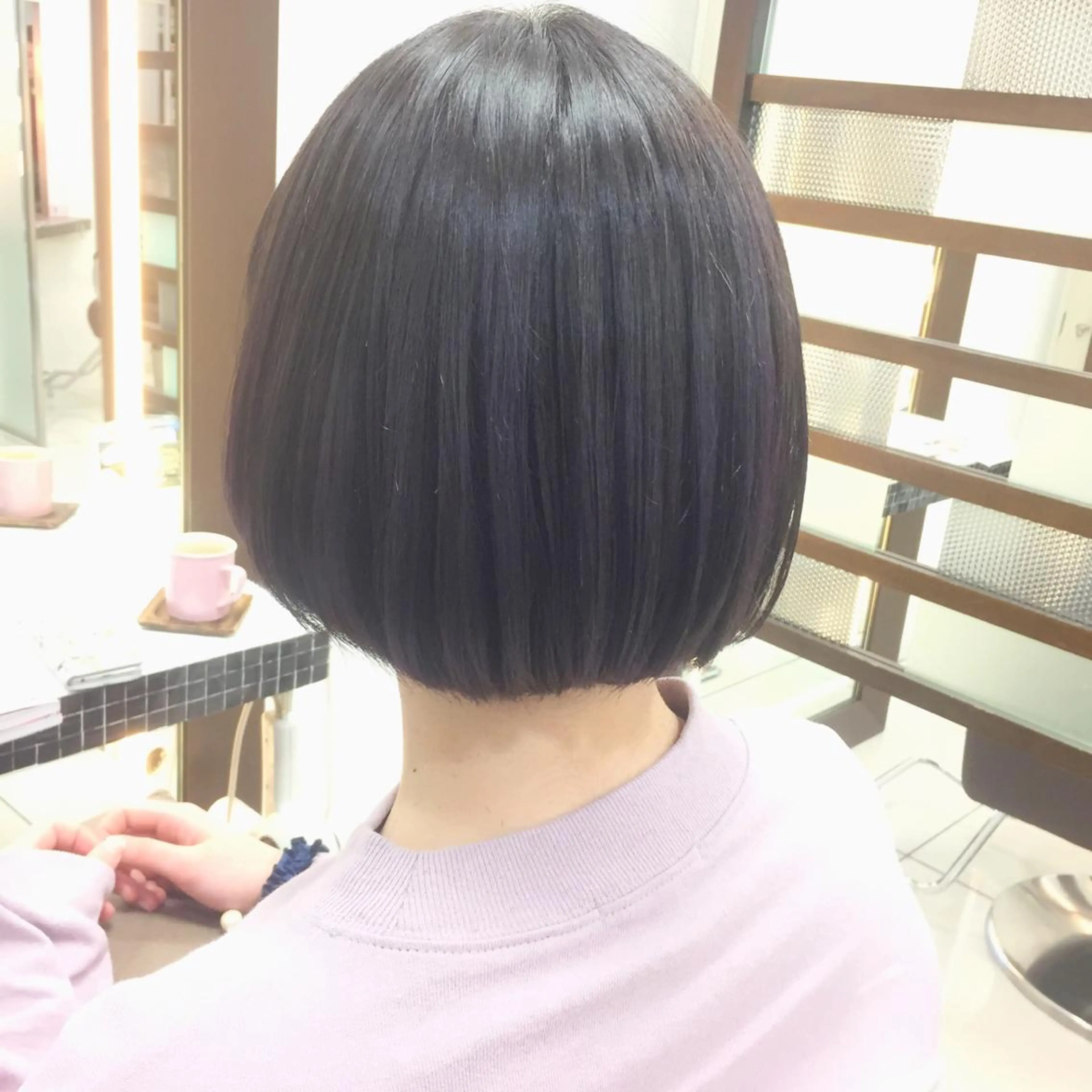 ショート カラー パープルカラー oggi +KENJE所属・大平 美沙のヘアスタイル