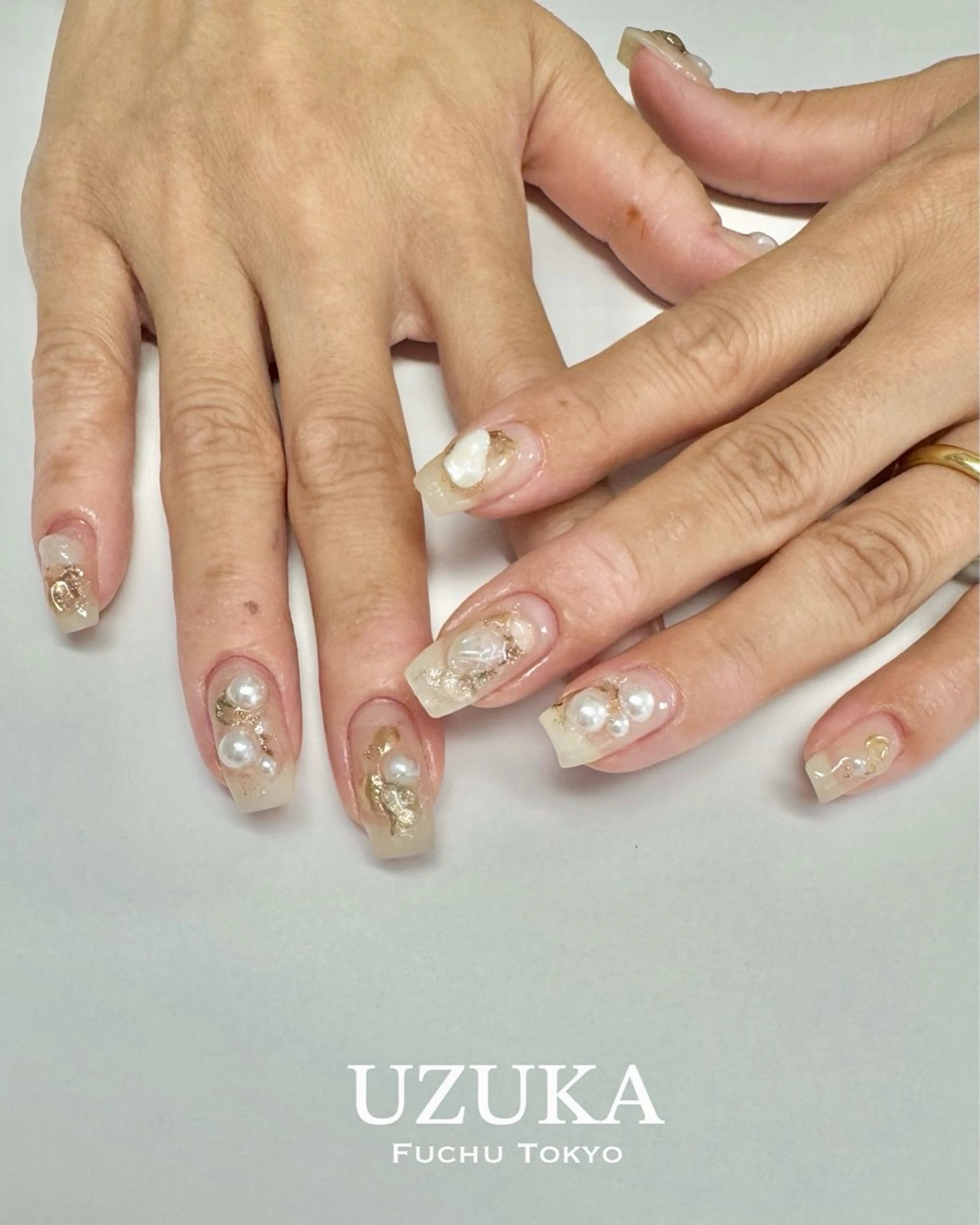 ネイル キラキラネイル ニュアンスネイル ぷっくりネイル 【 enn 】 Uzuka Yukaのネイルデザイン