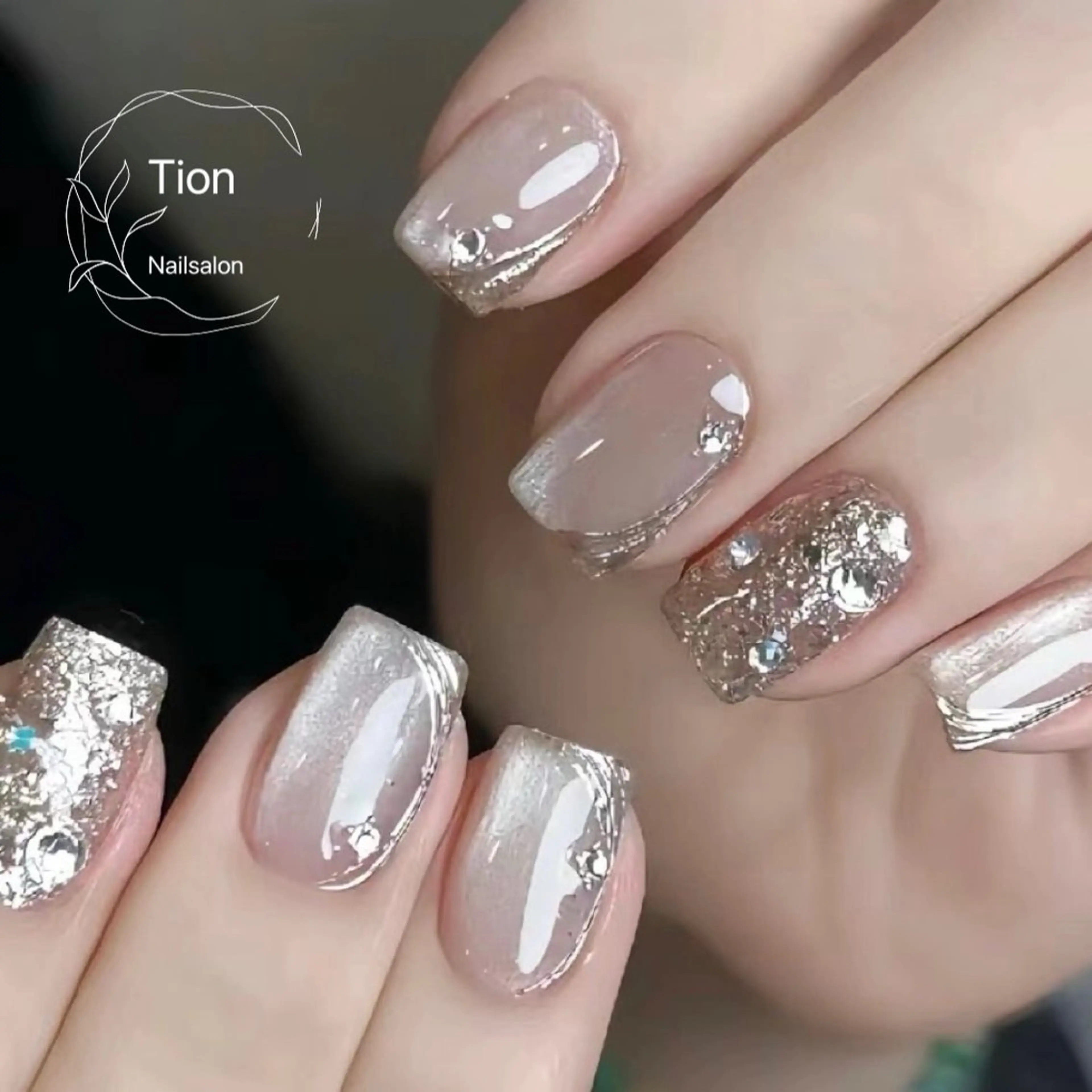 ネイル チークネイル 長さ出し フットネイル フレンチネイル ジェルネイル Nailsalin Tion 浦和店のネイルデザイン