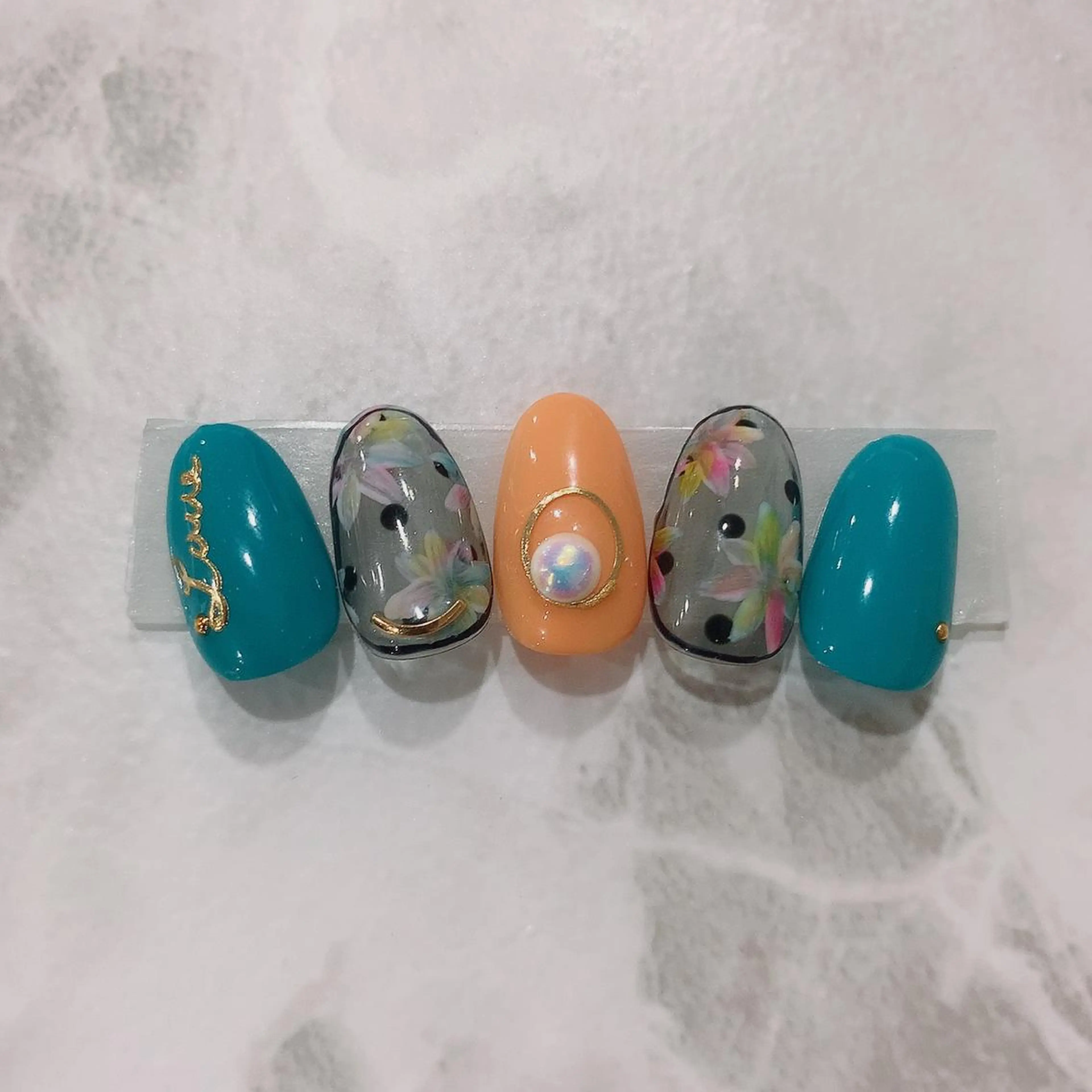 カラー ネイル yuri kaのネイルデザイン