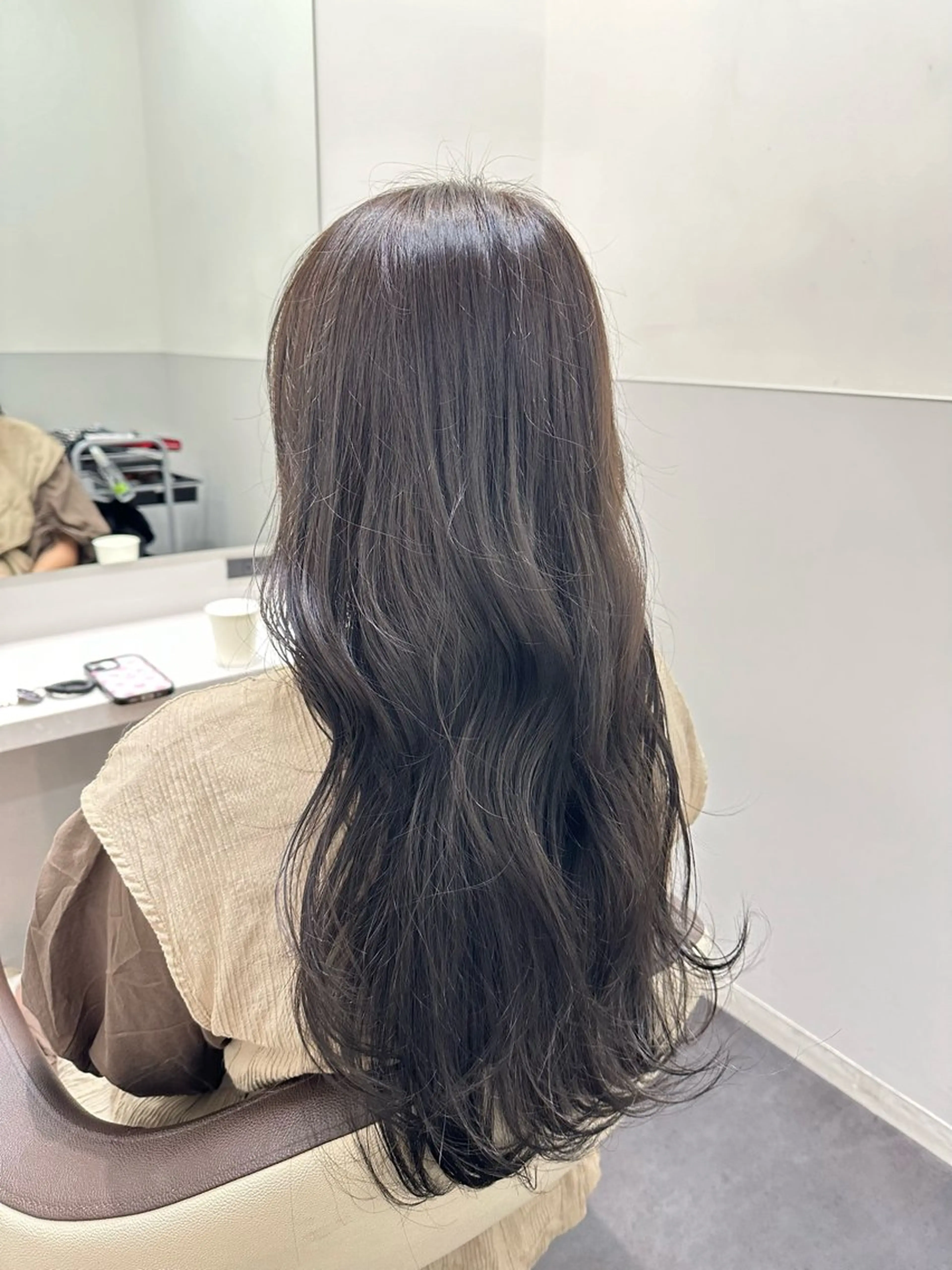 ロング カラー ベージュカラー ケアカラー 透明感カラー グレージュ ミルクティーグレージュ カット ヘアカラー トリートメント 【レイヤー/韓国風 /髪質改善】RINのヘアスタイル