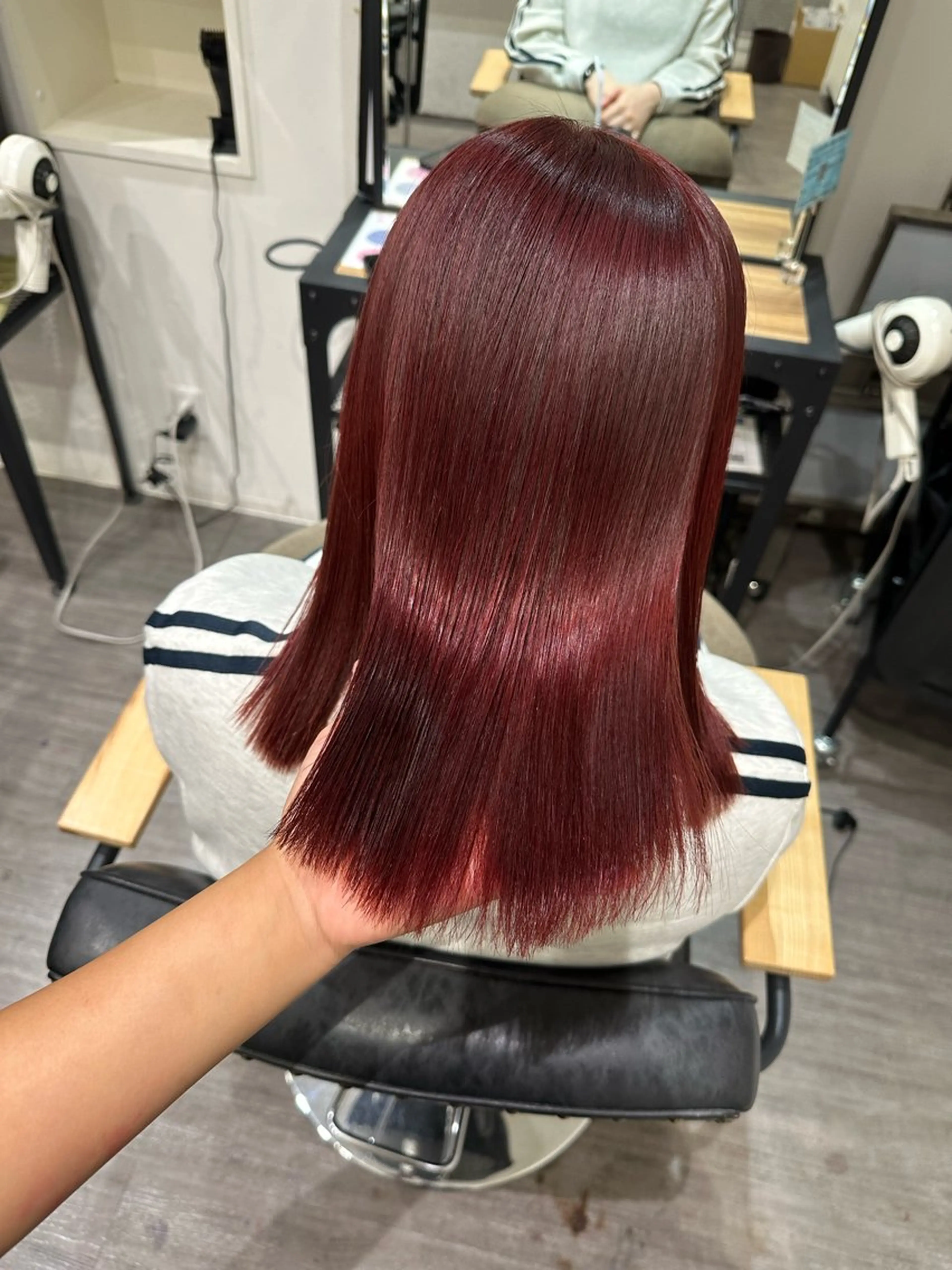 ミディアム カラー レッドカラー カット ヘアカラー トリートメント 艶髪レイヤー上田 紗也🇰🇷💗のヘアスタイル