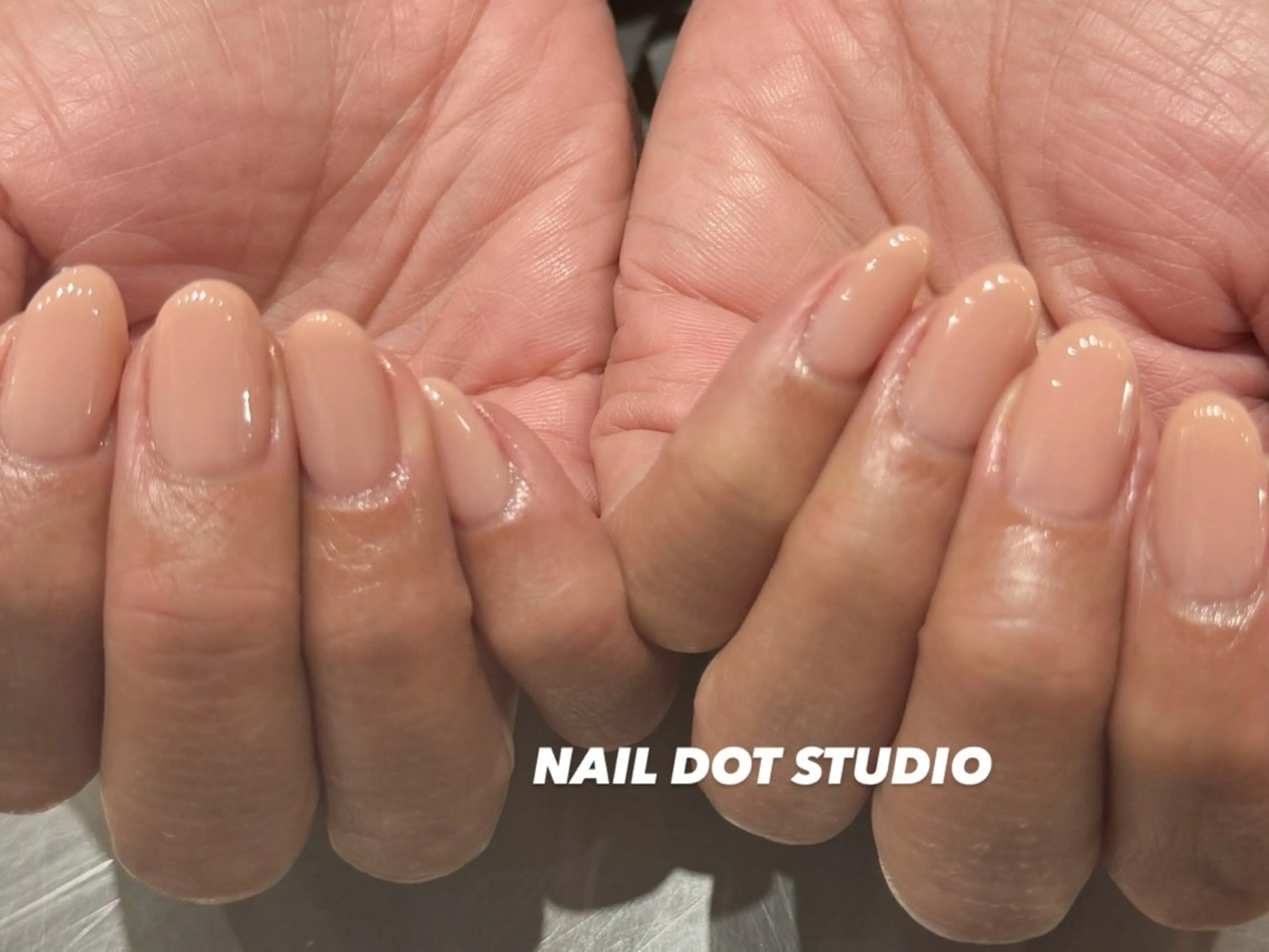 ネイル ハンドネイル NAILDOTSTU DIO SEINAのネイルデザイン