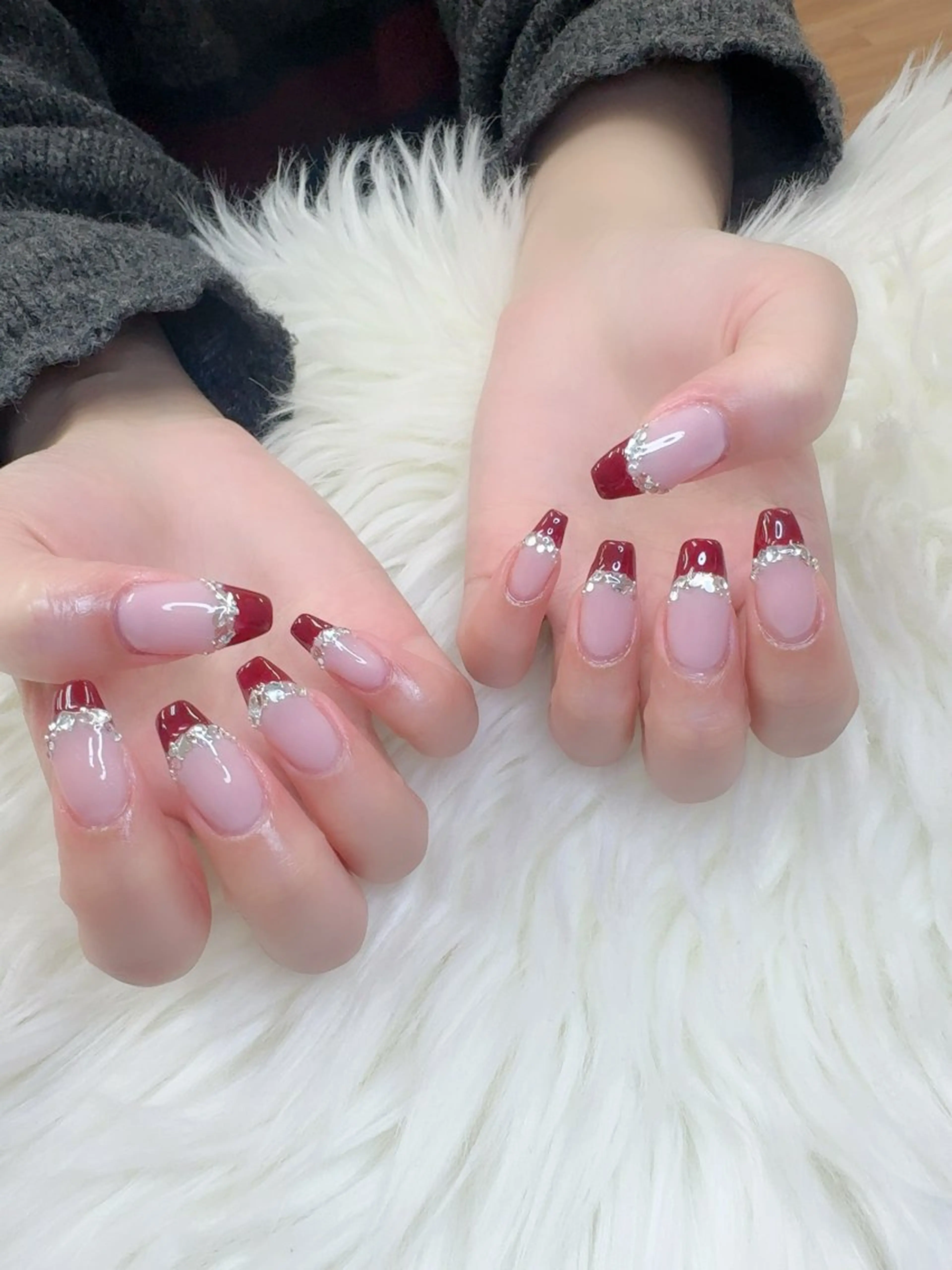 ネイル フレンチネイル 韓国ネイル マグネットネイル ニュアンスネイル オフィスネイル ハンドネイル Mlan Nailのネイルデザイン