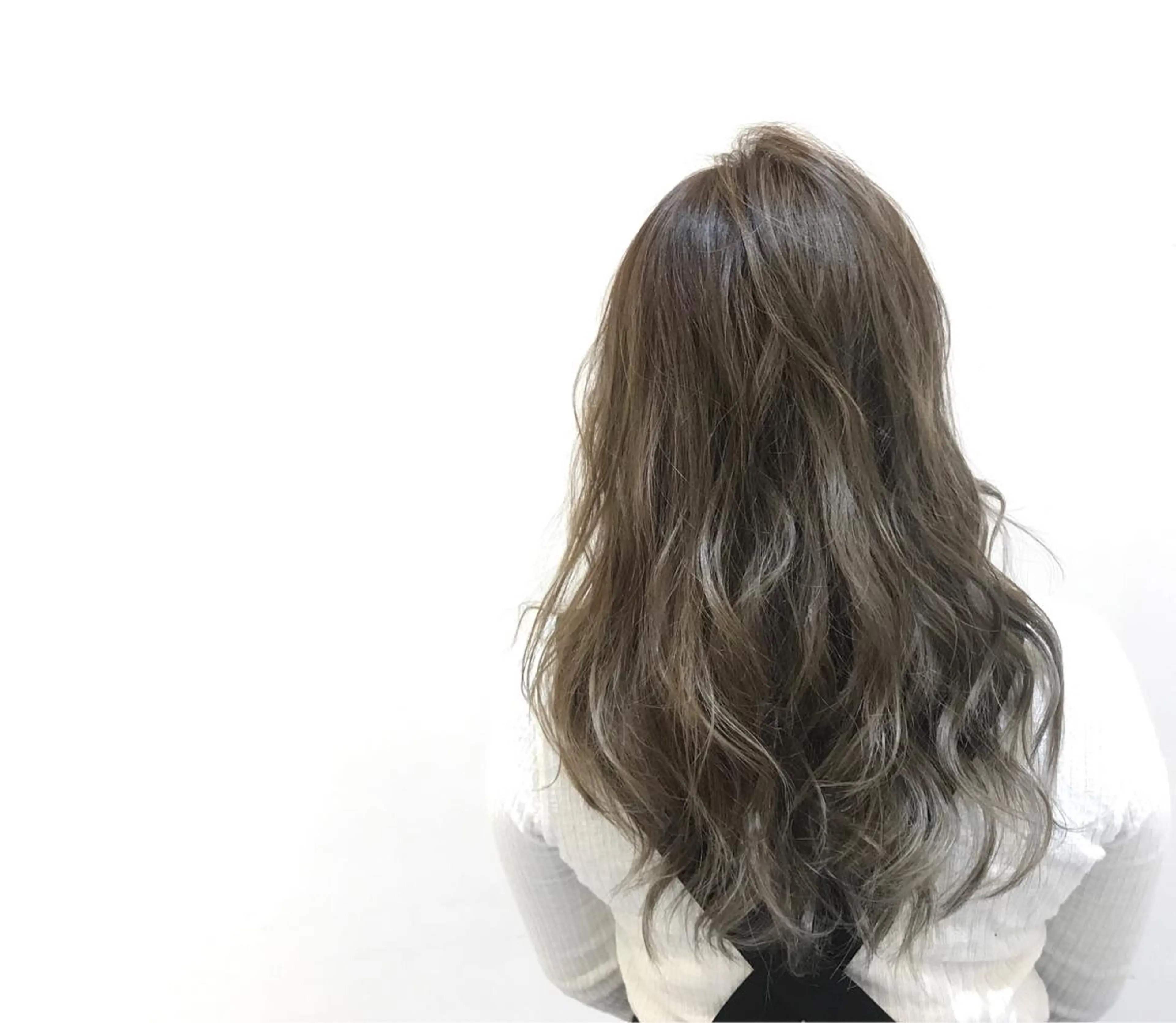 カット+ダメージレスカラー+トリートメントの写真