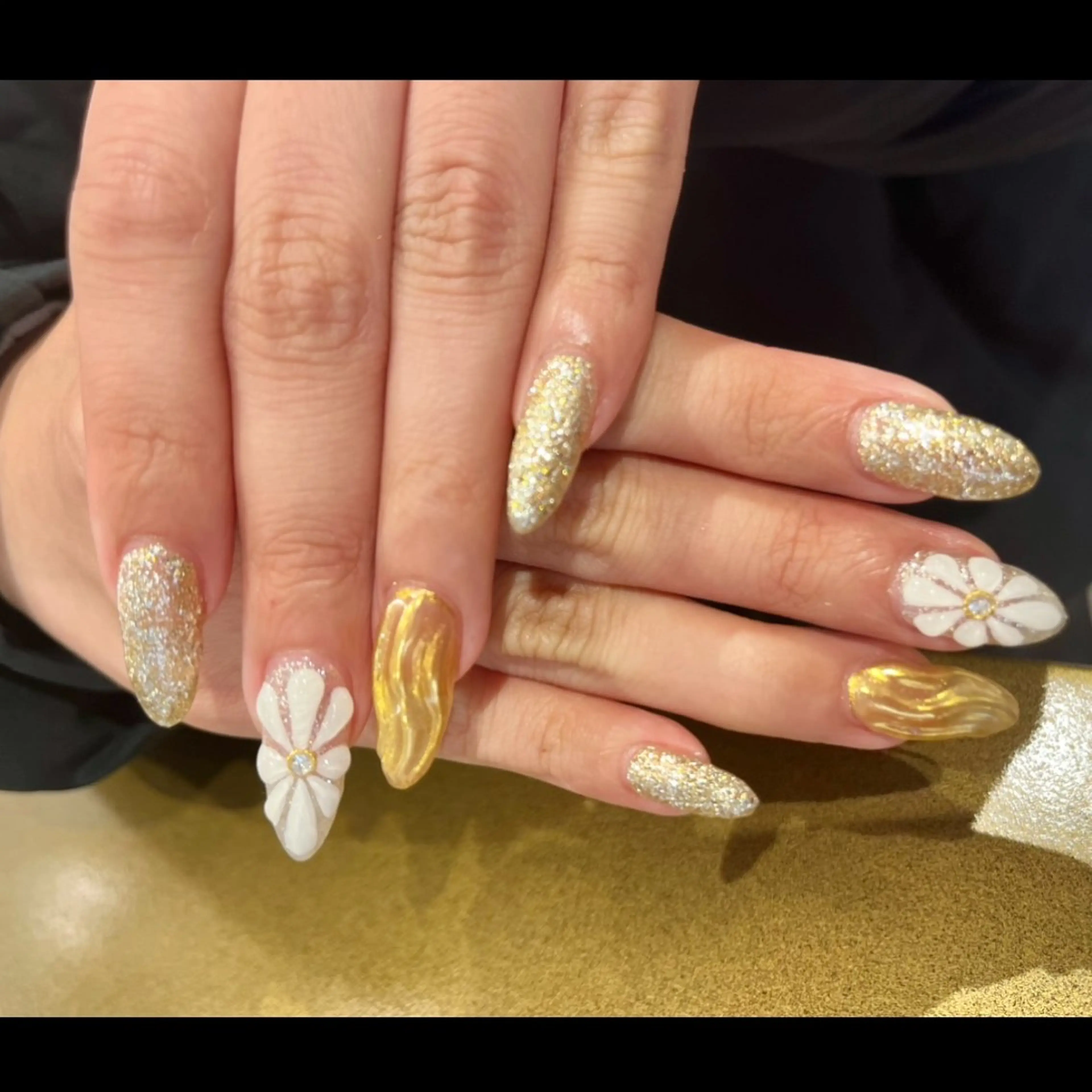 ネイル フラッシュネイル フットネイル ジェルネイル ラメ(グリッター) ラメグラデーション ハンドネイル beautysalonLino所属・ネイルサロン ⭐︎Linoのその他イメージ