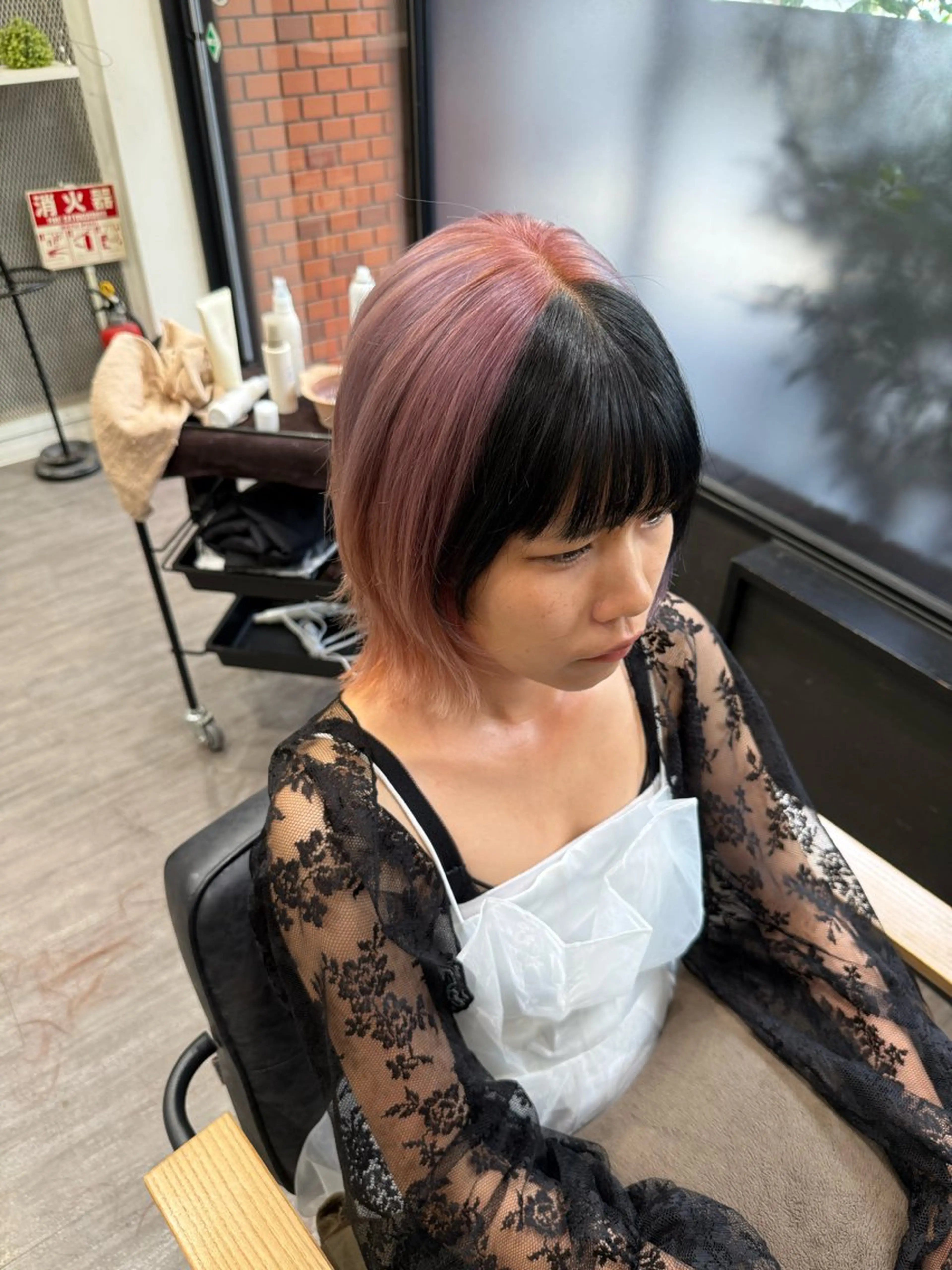 ミディアム カラー ピンクカラー レイヤーカット ウルフカット ウルフレイヤー カット ヘアカラー トリートメント 艶髪レイヤー上田 紗也🇰🇷💗のヘアスタイル