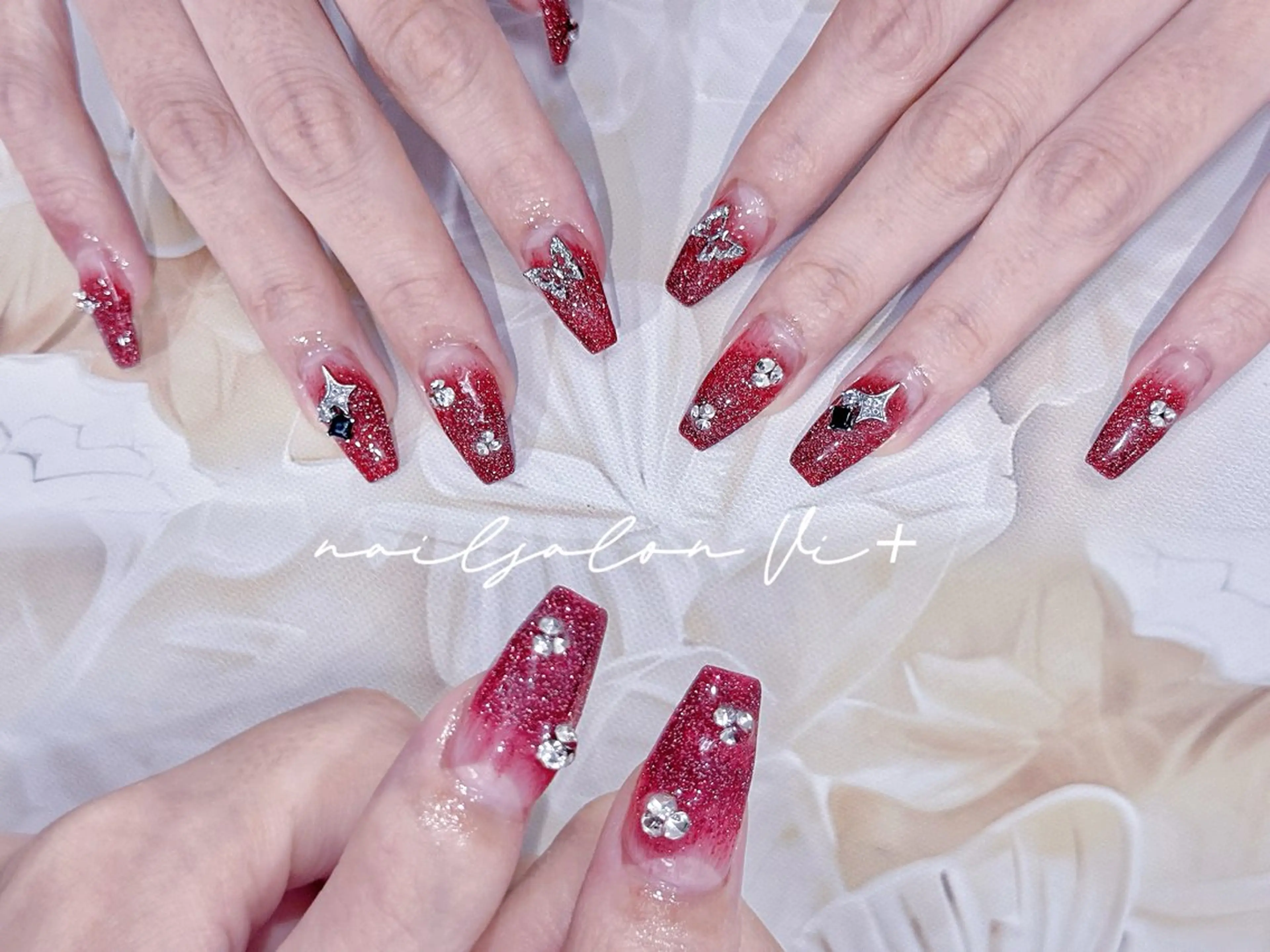 ネイル ハンドネイル ✨Nailsalon Vi+✨のネイルデザイン