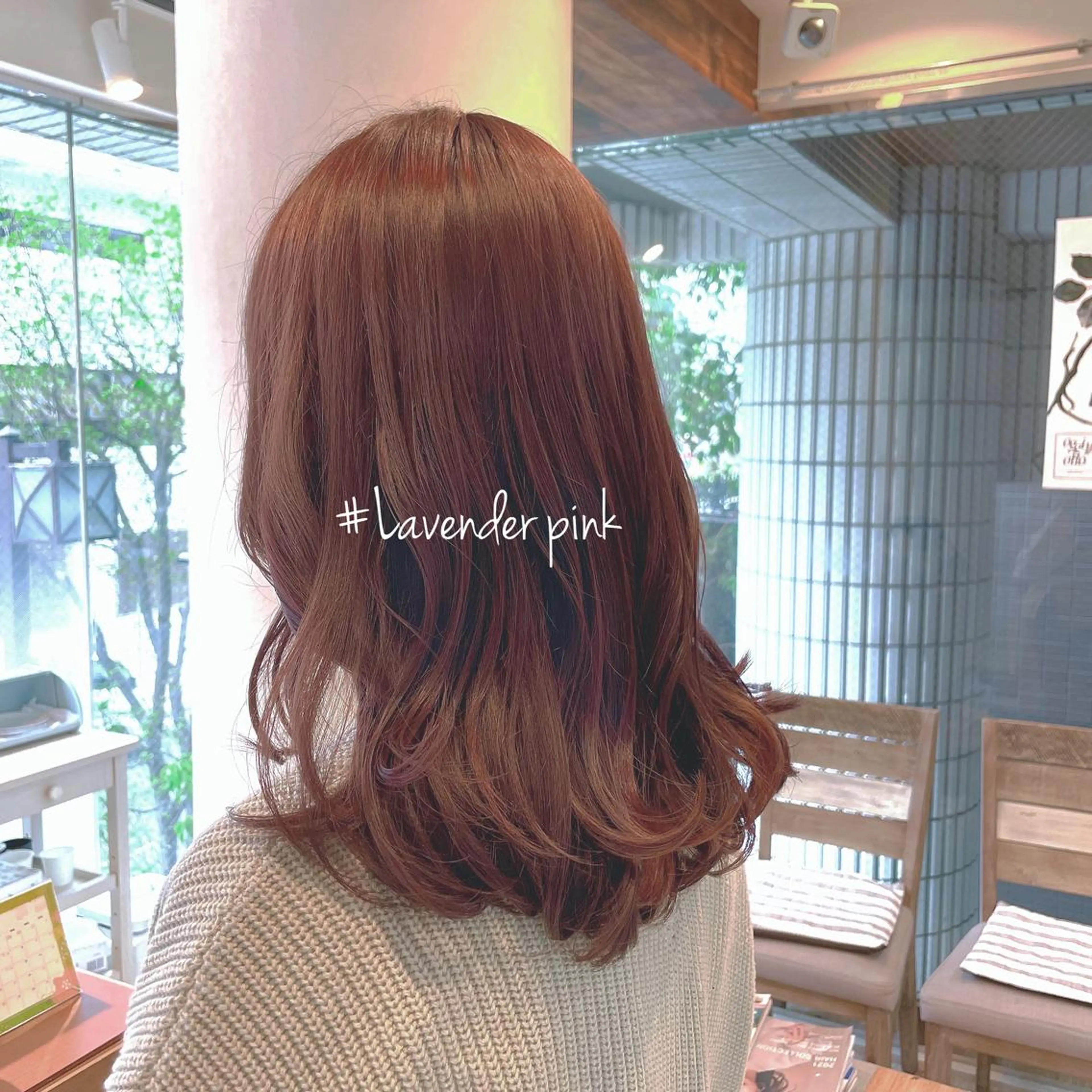 ミディアム カラー ミディアムパーマ アッシュ ミストバング ベージュカラー ブリーチ ヘアカラー トリートメント 【垢抜け大人髪】 TIARA西山のヘアスタイル