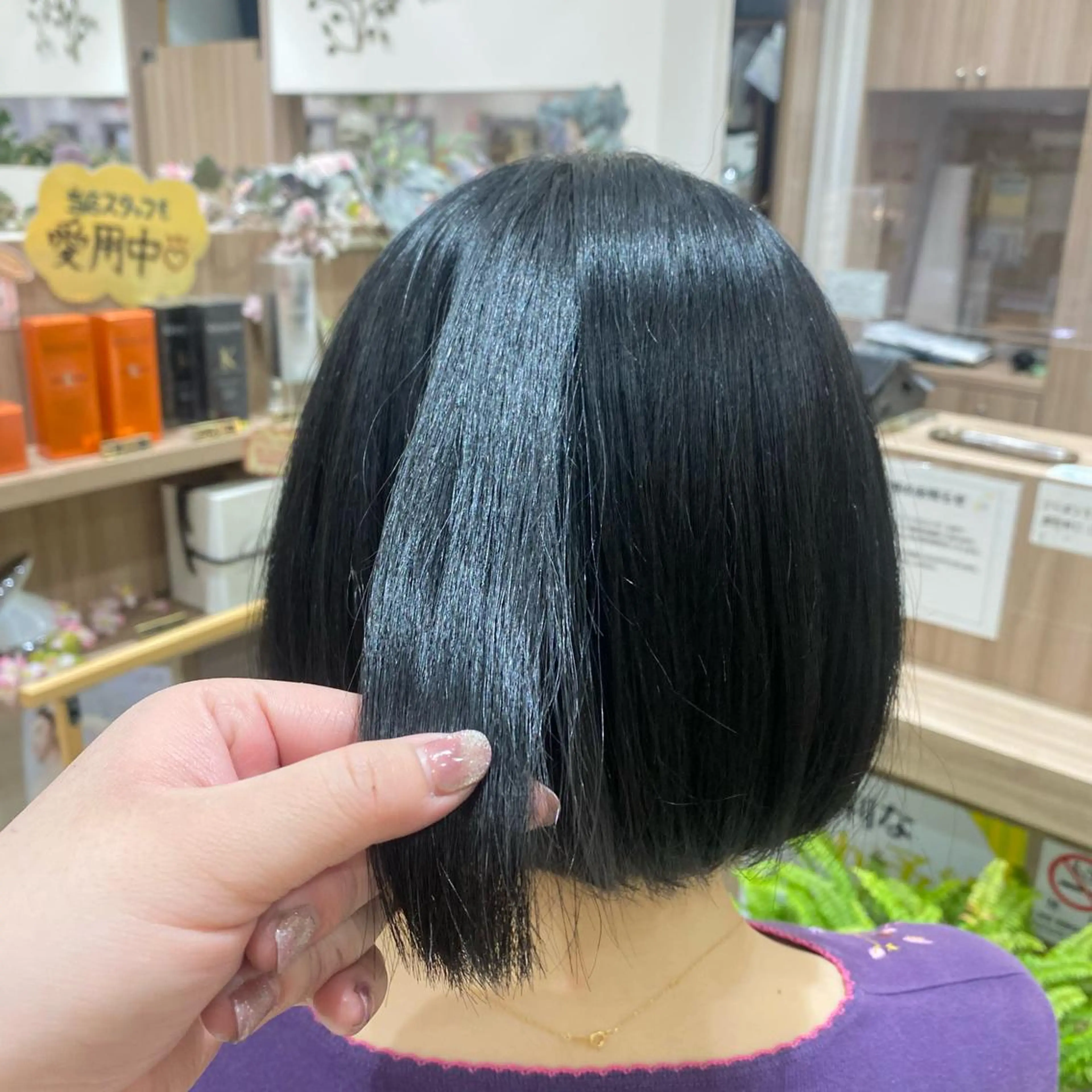 ミディアム カラー 黒髪 ブルーカラー ブルーブラック ヘアカラー Miyu🦄ash メンズカット/まつげのヘアスタイル