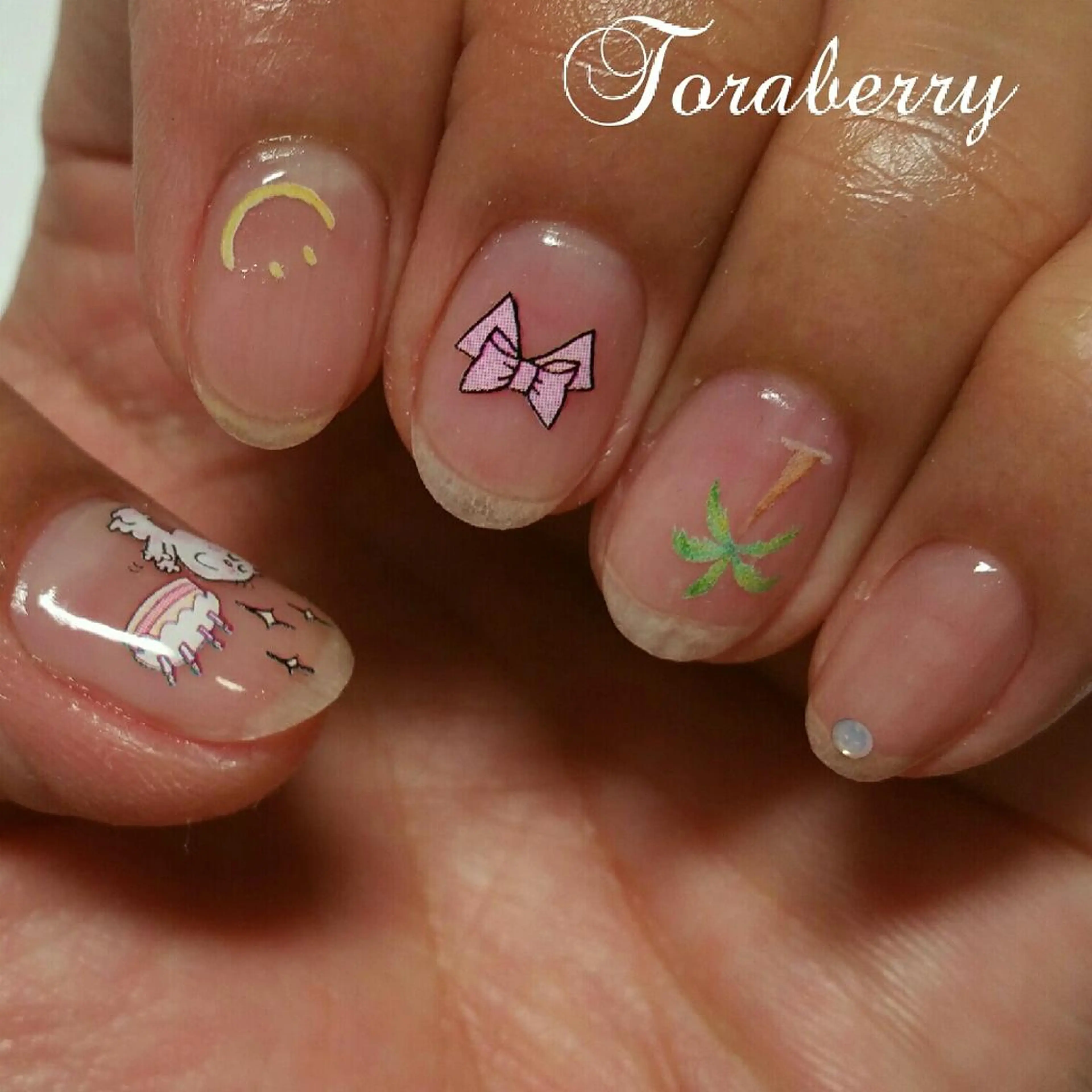 ネイル クリアネイル ハンドネイル ネイリスト なつみのネイルデザイン