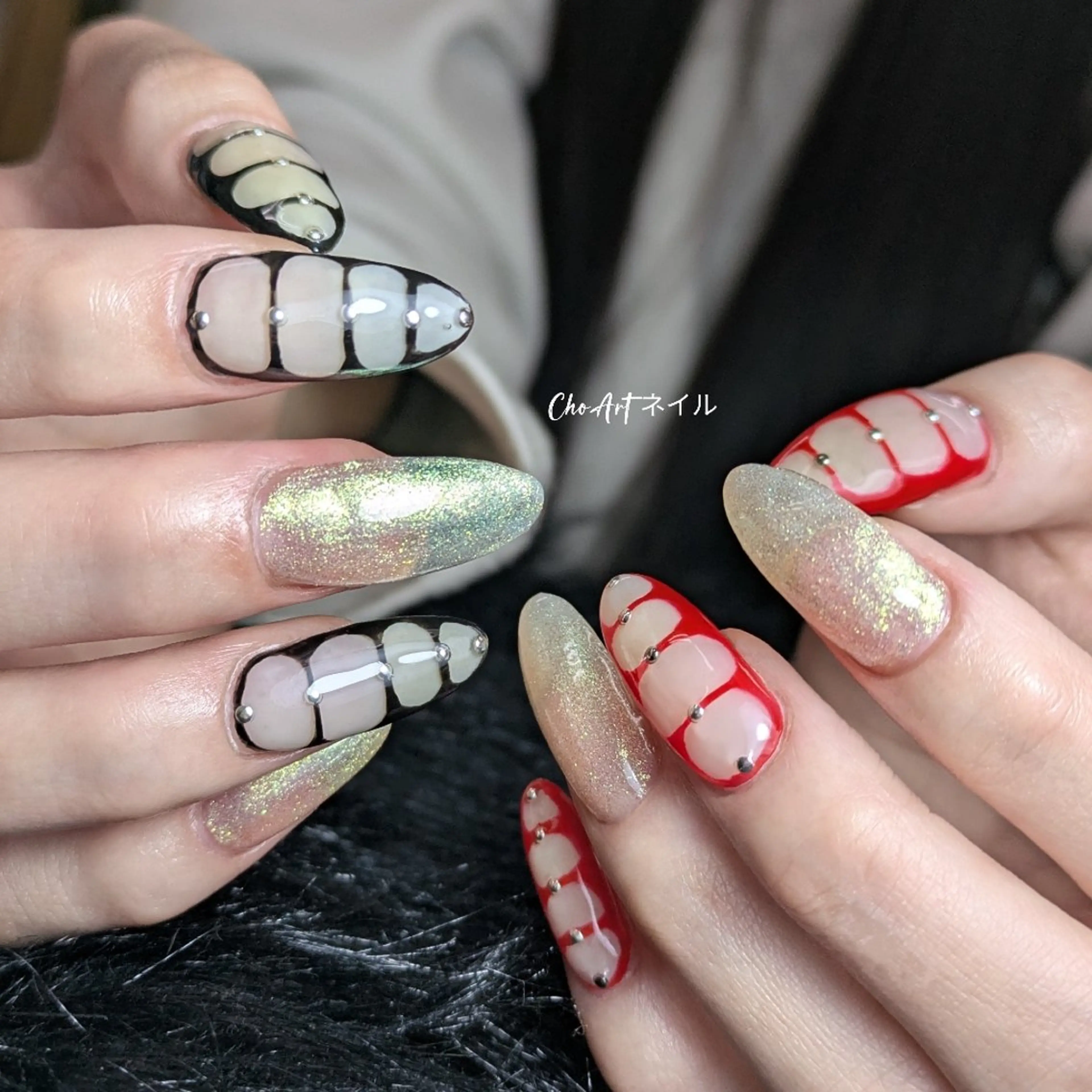 ネイル アートネイル キラキラネイル ラメ(グリッター) マグネットネイル ミラーネイル Cho Artネイル所属・ronronne .のネイルデザイン