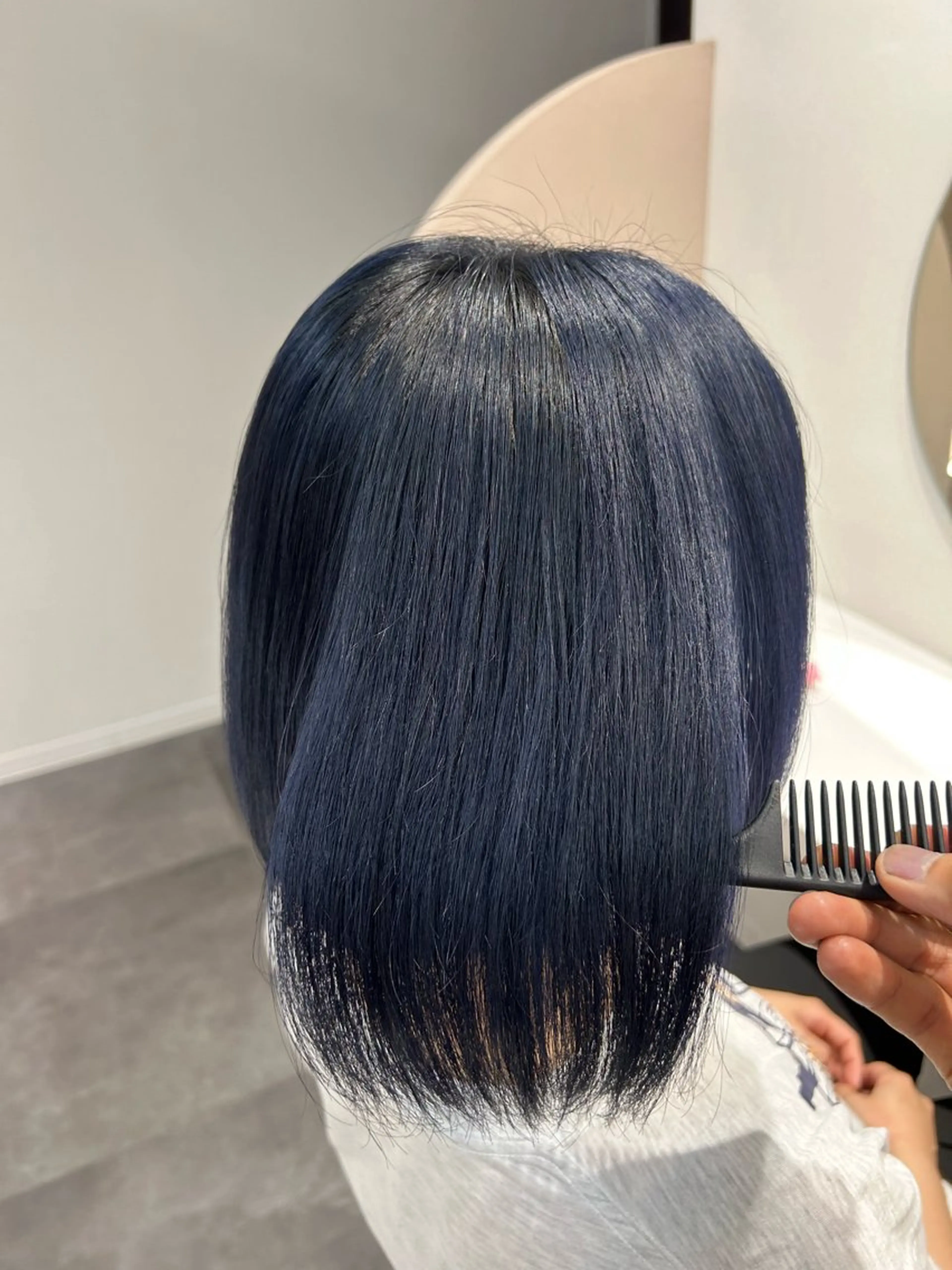 ショート カラー ブルーカラー ネイビーカラー ヘアカラー トリートメント ブリーチ縮毛矯正 /髪質改善/KEIのヘアスタイル