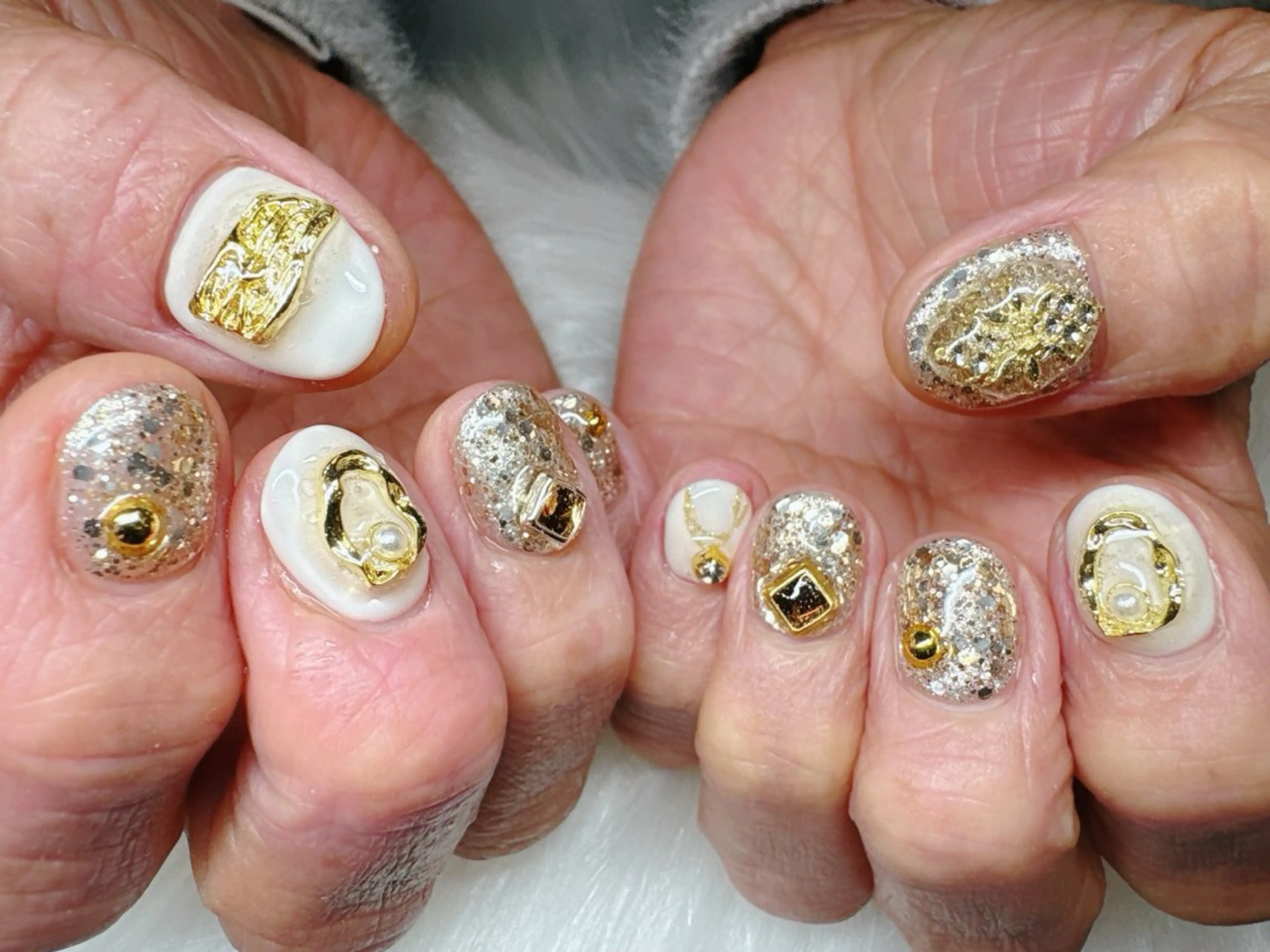 ネイル ECLAT エクラ所属・寺山 千鶴のネイルデザイン