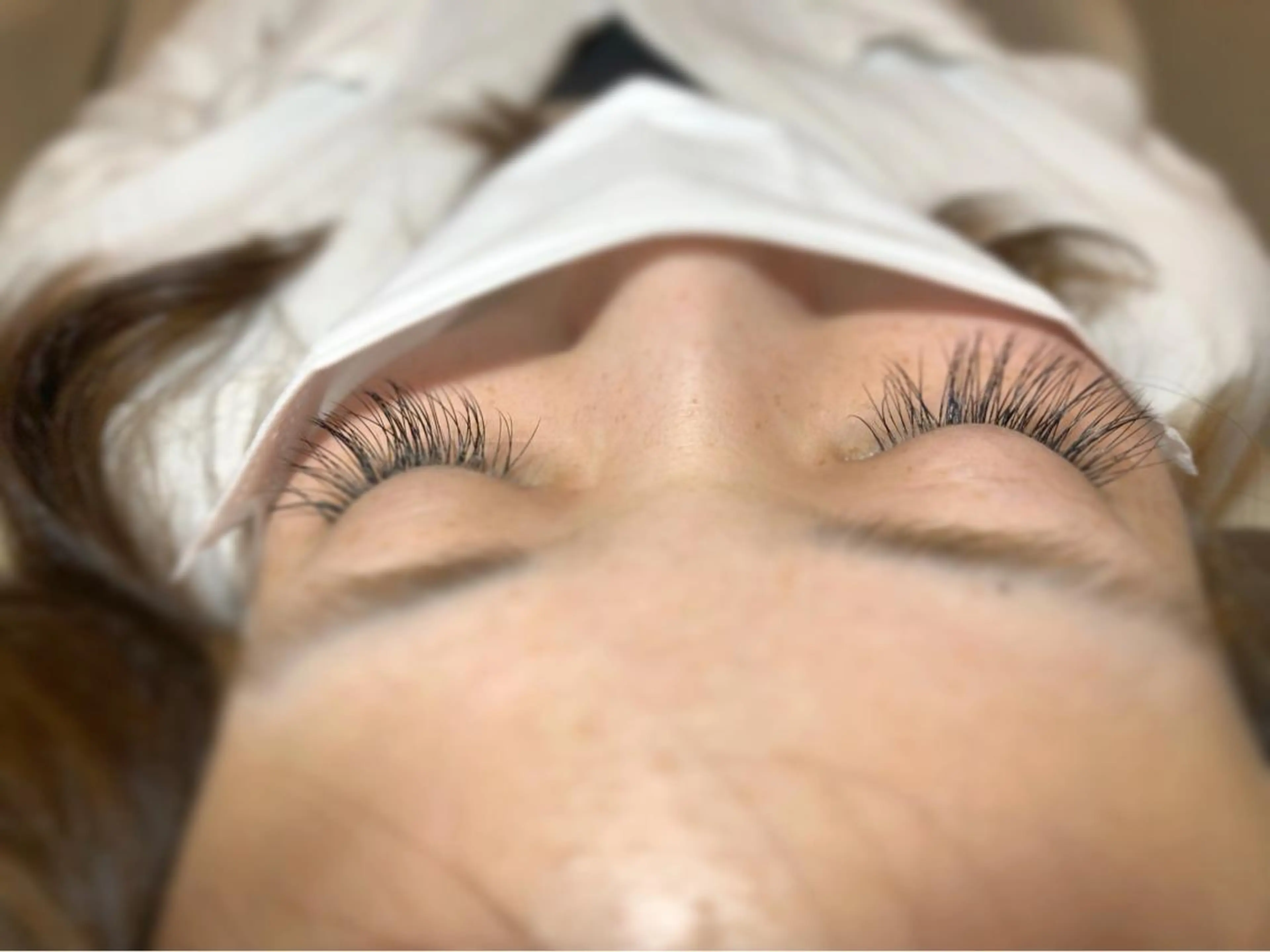 マツエク・マツパ 杉野 まみのヘアスタイル