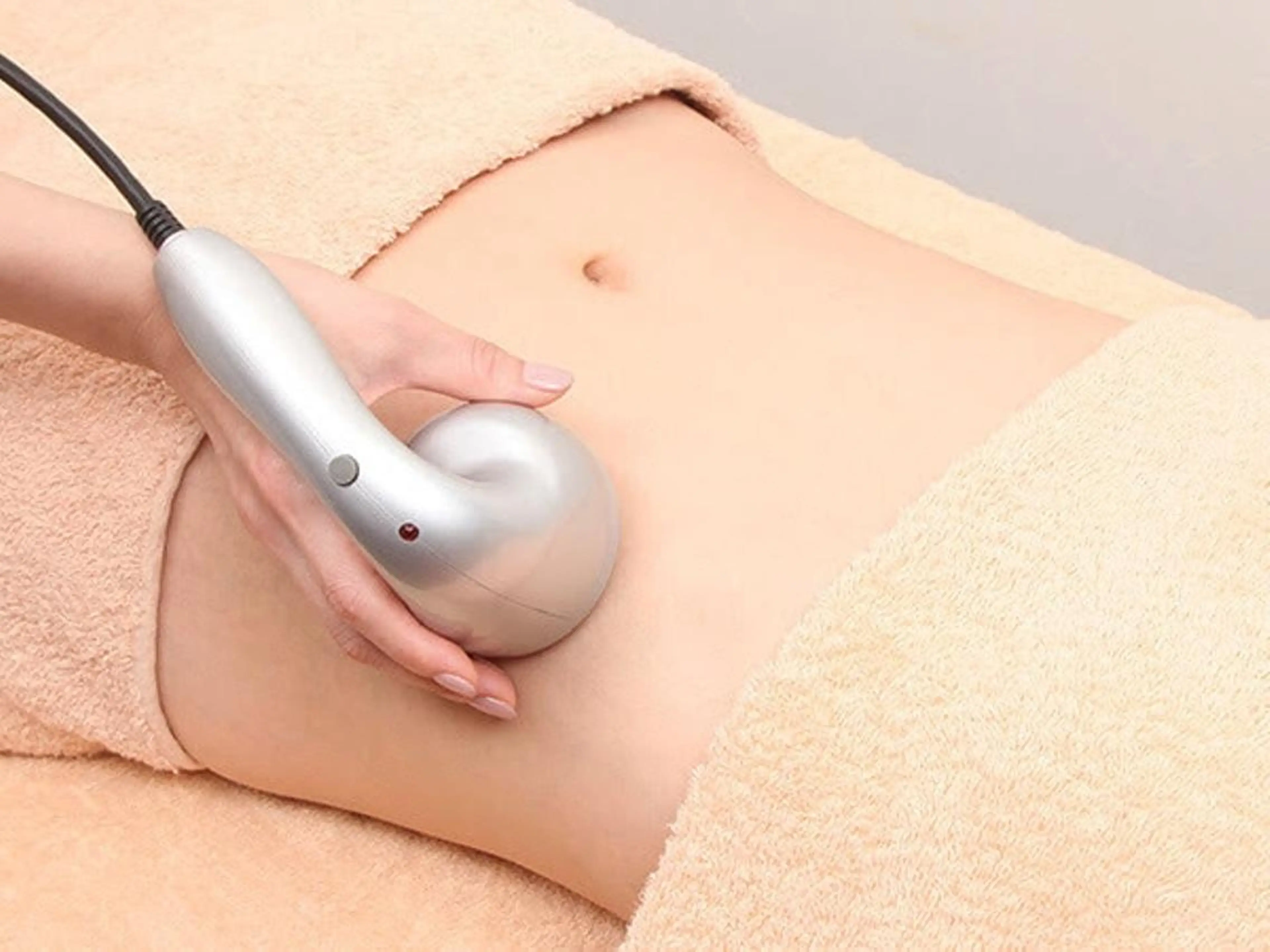 新規　キャビテーション・EMS・骨盤矯正・姿勢矯正　 約80分　13200円→11000円の写真